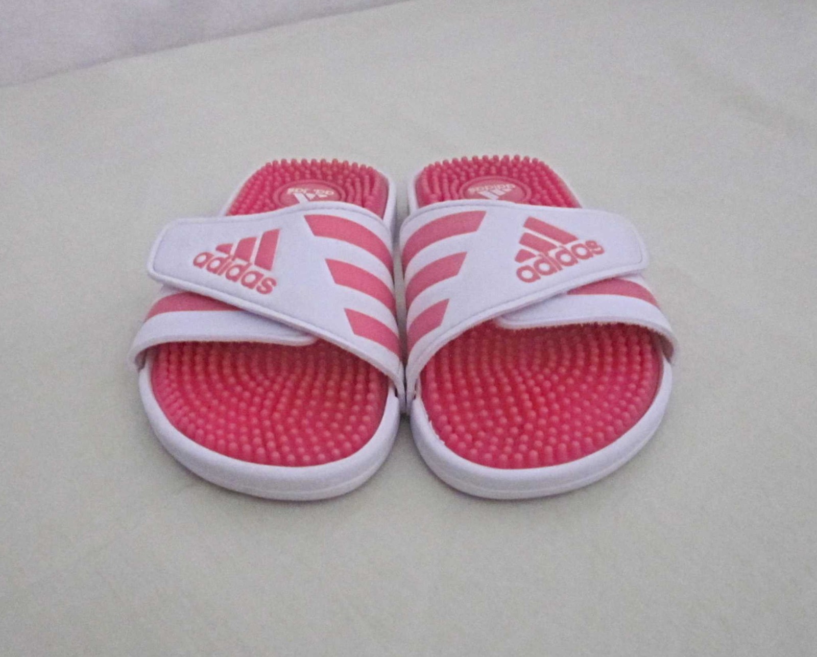 Adidas adissage slides, pink/white, youth size 3