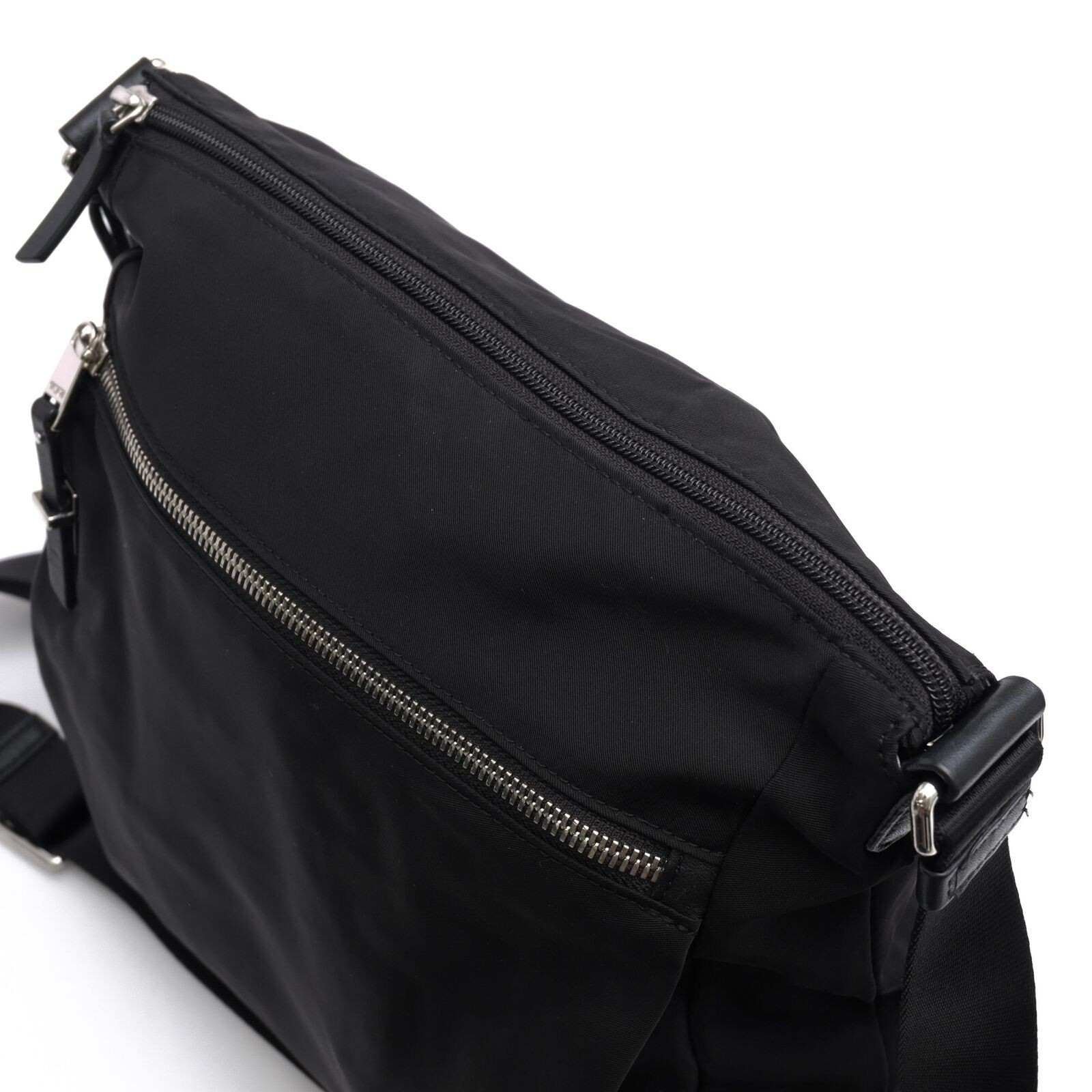 TUMI Voyageur Canton Crossbody Black Nylon Leather Shoulder Bag Authentic