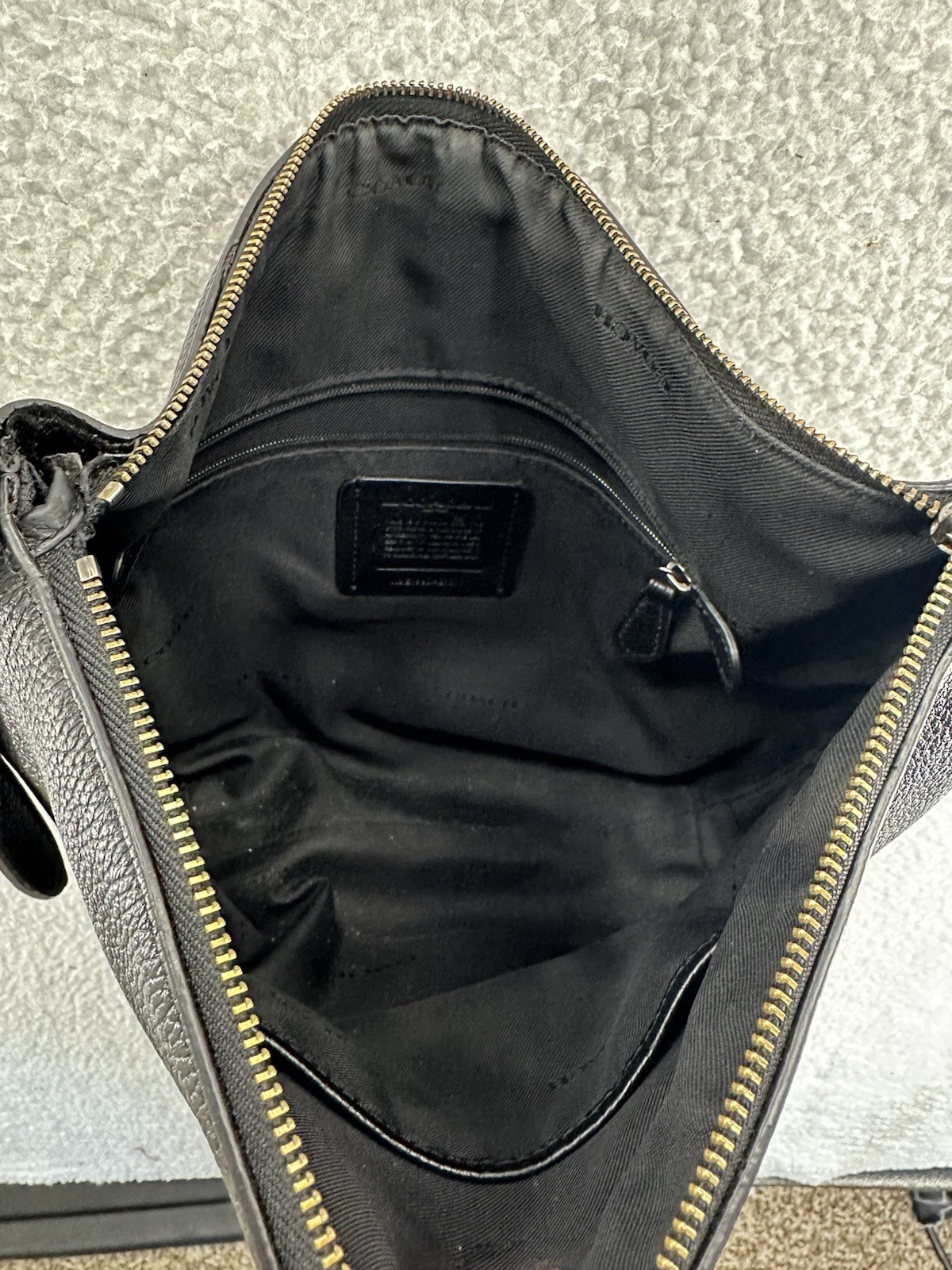 Coach Dufflette Leather Crossbody Bag Black Purse Strap Metallic 21377 Preowned