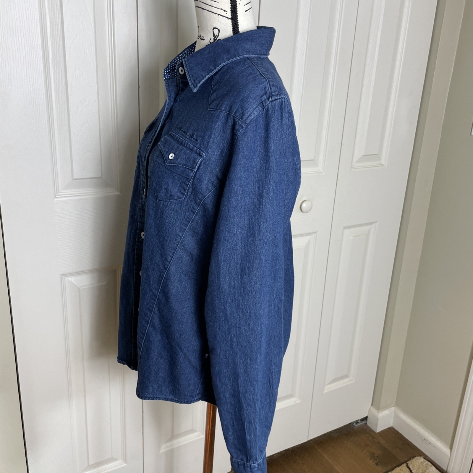 Mountain Horse Women’s Button Up Soft Denim Shirt Long Sleeve Equestrian Size LG