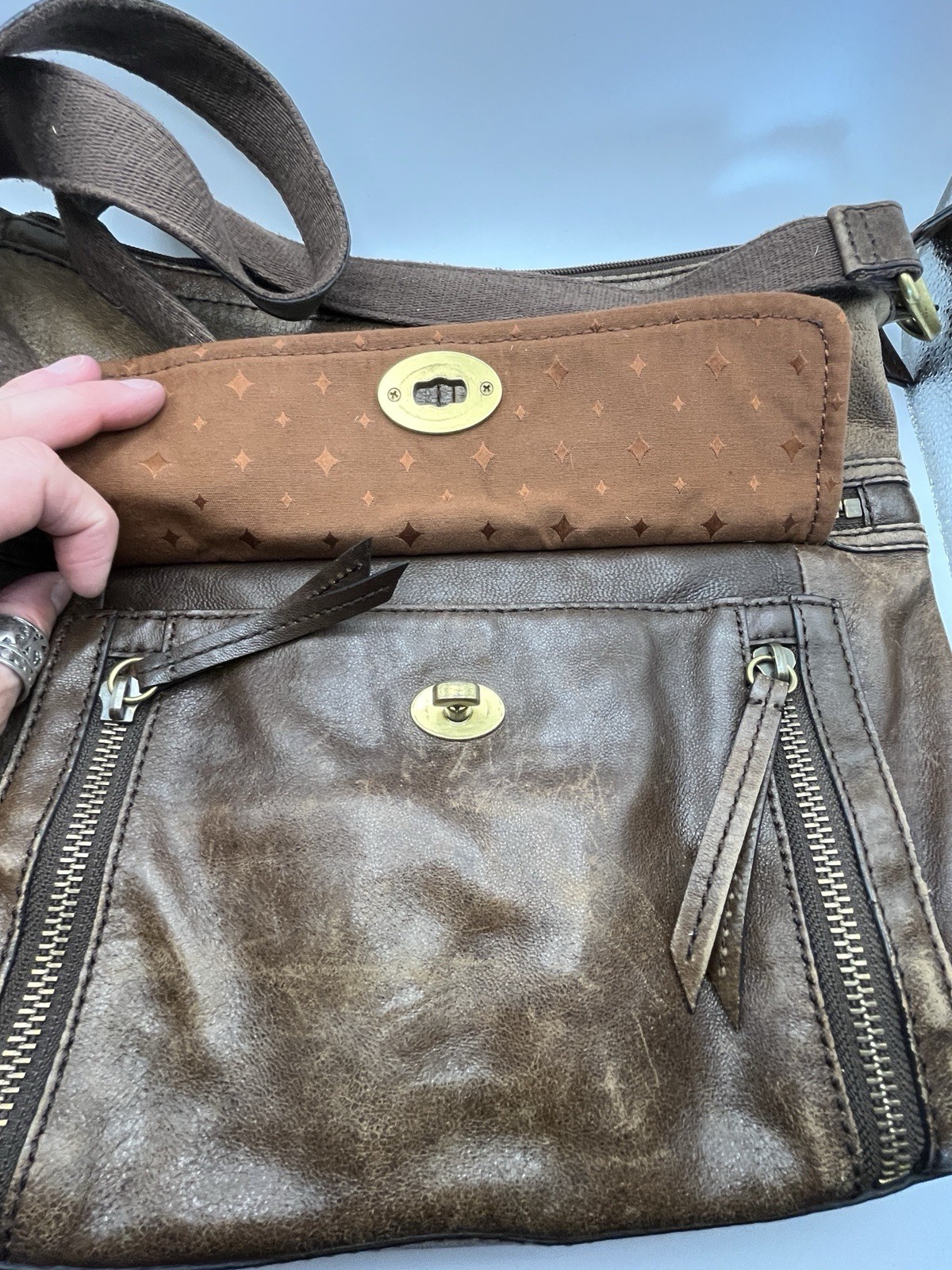 Fossil Brown Crossbody Bag Turn-Lock Flap Zip Pockets Detachable Strap