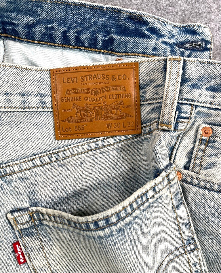 Levis 555 Relaxed Straight Mens Size 30×32 Jeans NEW
