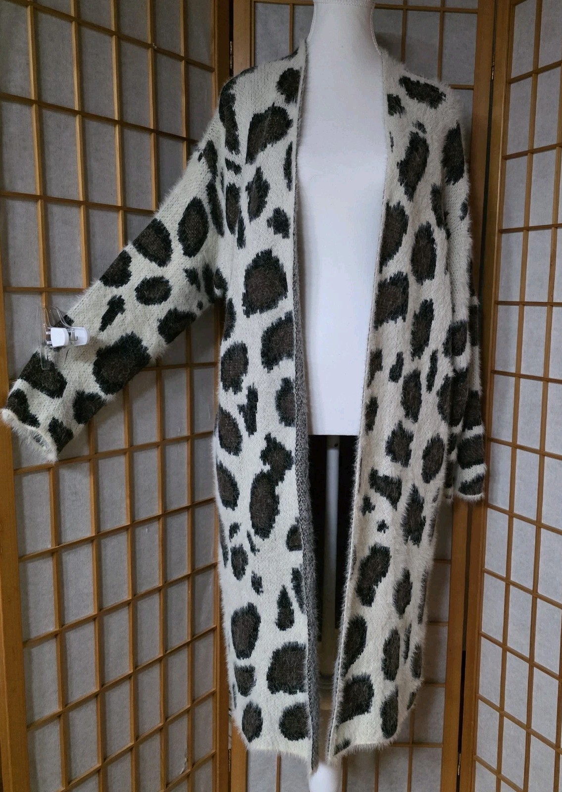 Davi & Dani Cardigan Sweater Womens Lg Open Front Animal Print Fuzzy Longline
