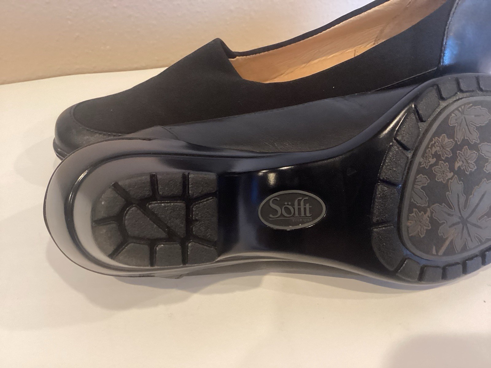 Sofft Shoes Women’s Black Size 8 N Leather And Man Made Pump 2 Inch Heels