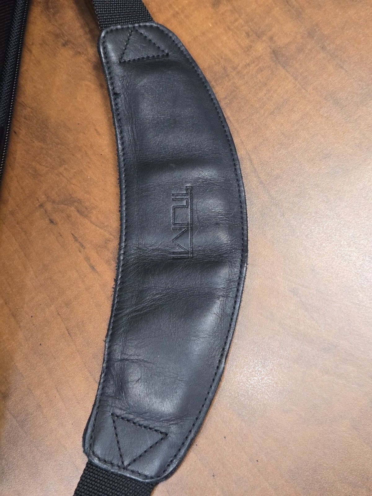 Tumi briefcase Alpha 262ID3 – large – Excellent condition
