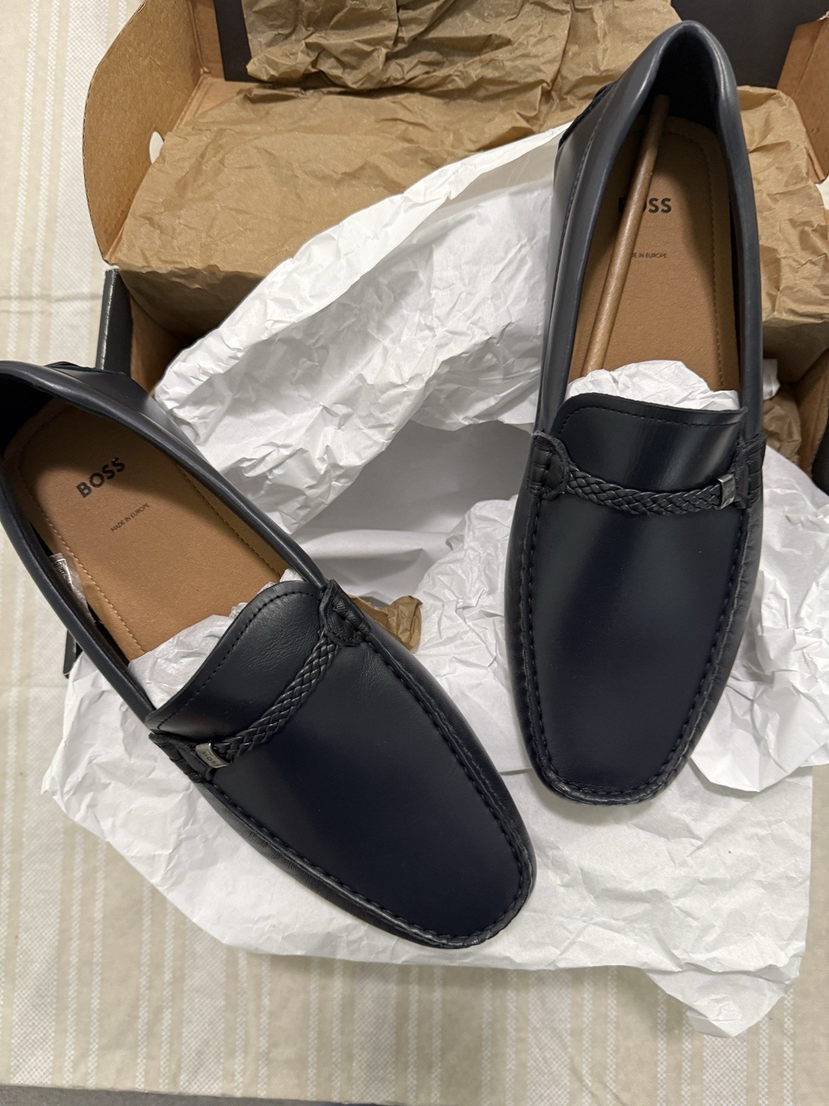Hugo Boss Men’s Moccasins Navy Blue Leather In Size 42 Europe Made with Box New