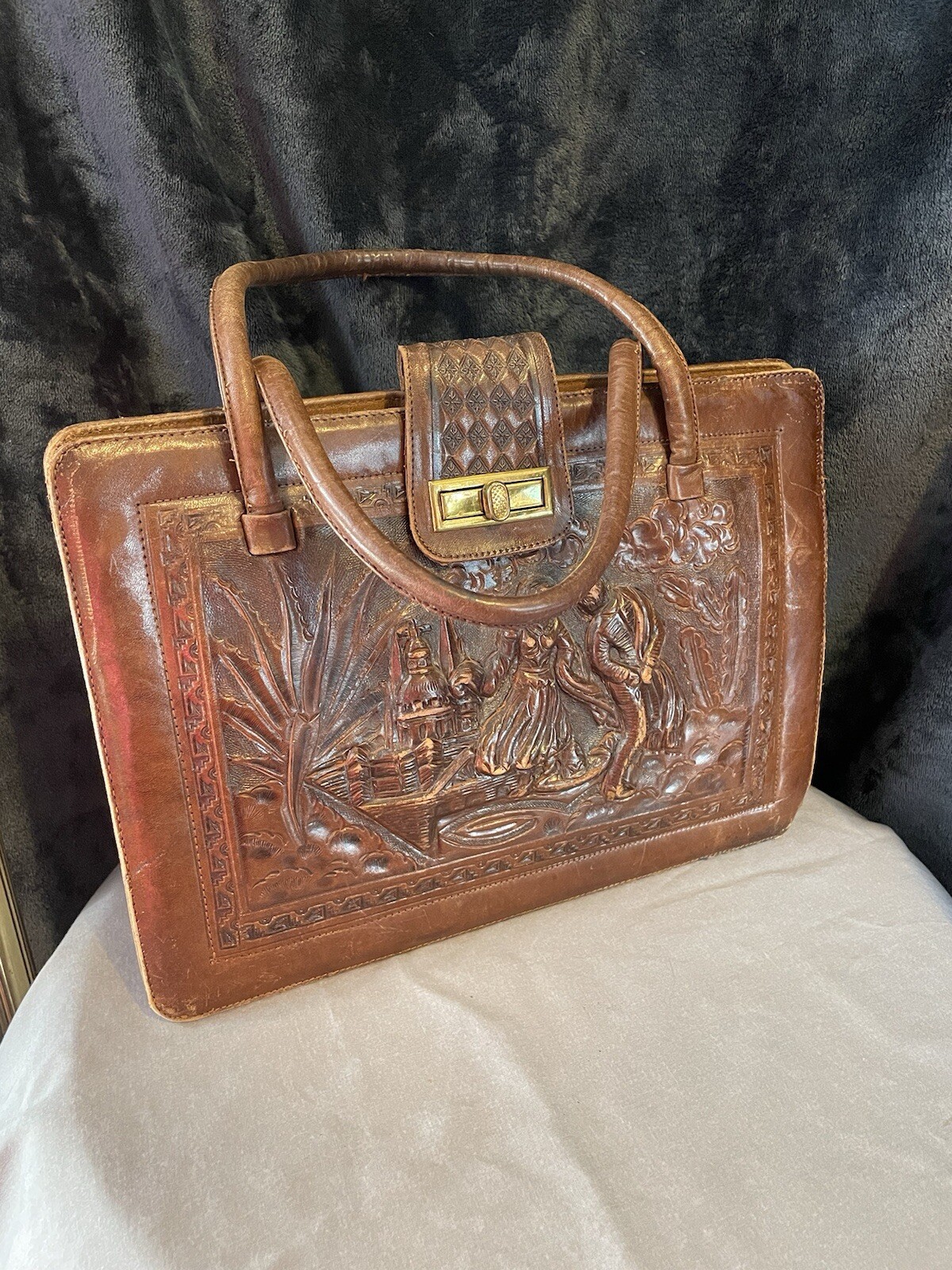 Vintage Leather Purse Needs TLC See Pictures For Wear/blemishes
