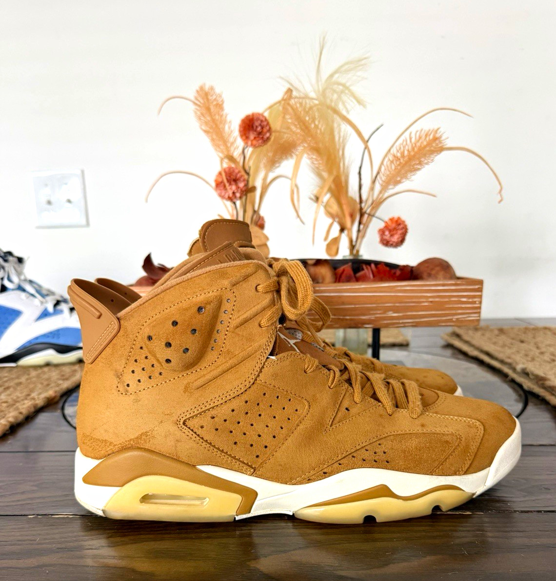 Jordan Air Jordan 6 Retro “Wheat” Golden Harvest/Sail Mid Top 384664-705 2017