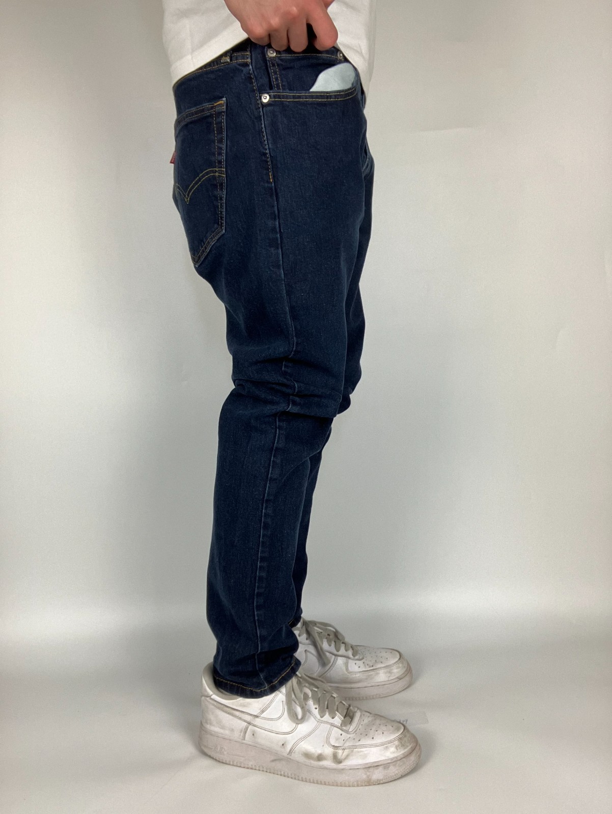 Vintage Levi’s 512 2000 Y2K Navy Blue Relaxed Fit Denim Jeans W36 L32