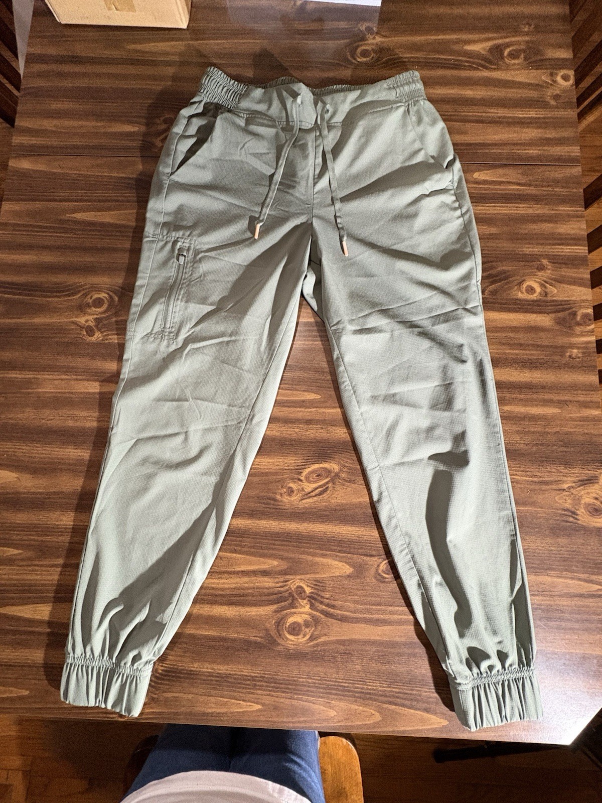 Eddie Bauer Performance Jogger Womens Size Med Agave Green Lightweight Athletic
