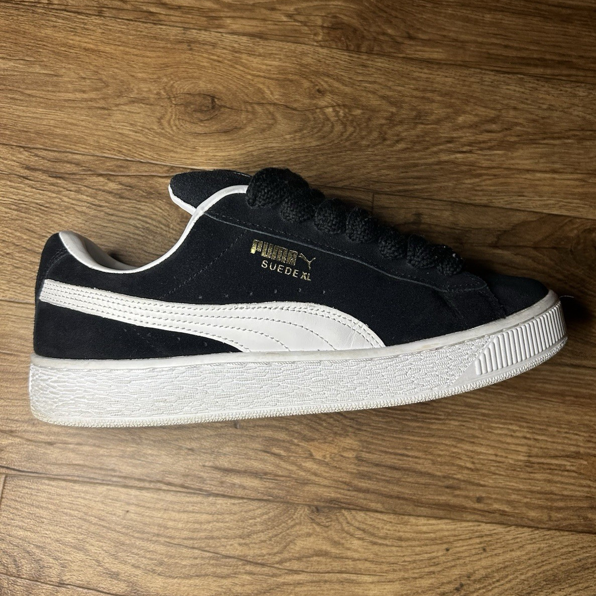 PUMA Suede XL Men’s Suede Low Top Lace-Up Sneakers Black/White 395205-02