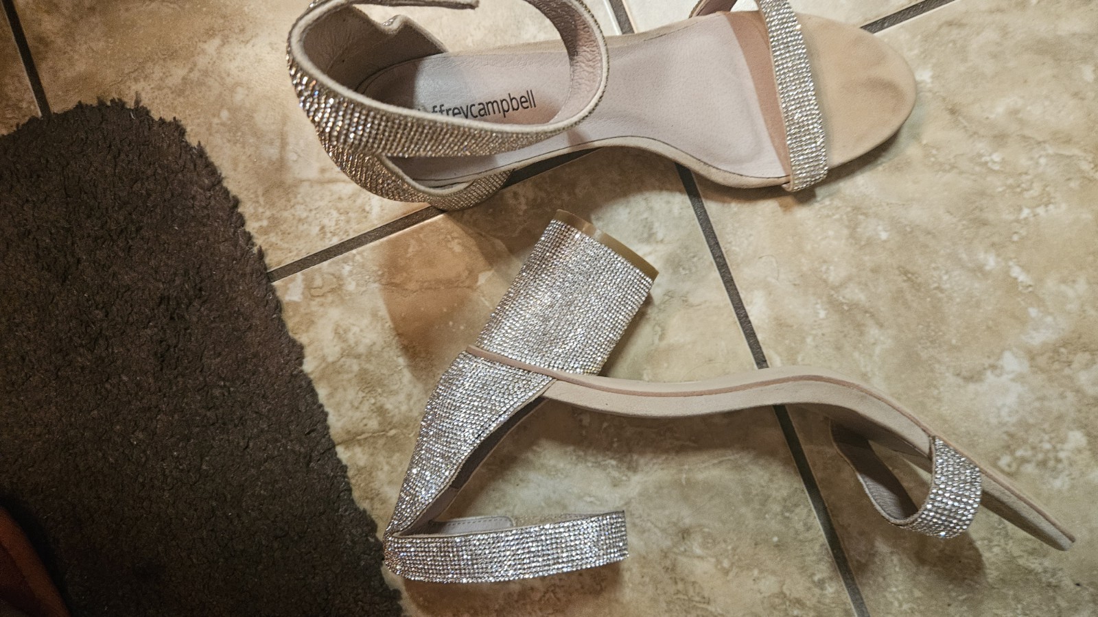 Lot Of 4 Pairs Of women Shoes in great condition