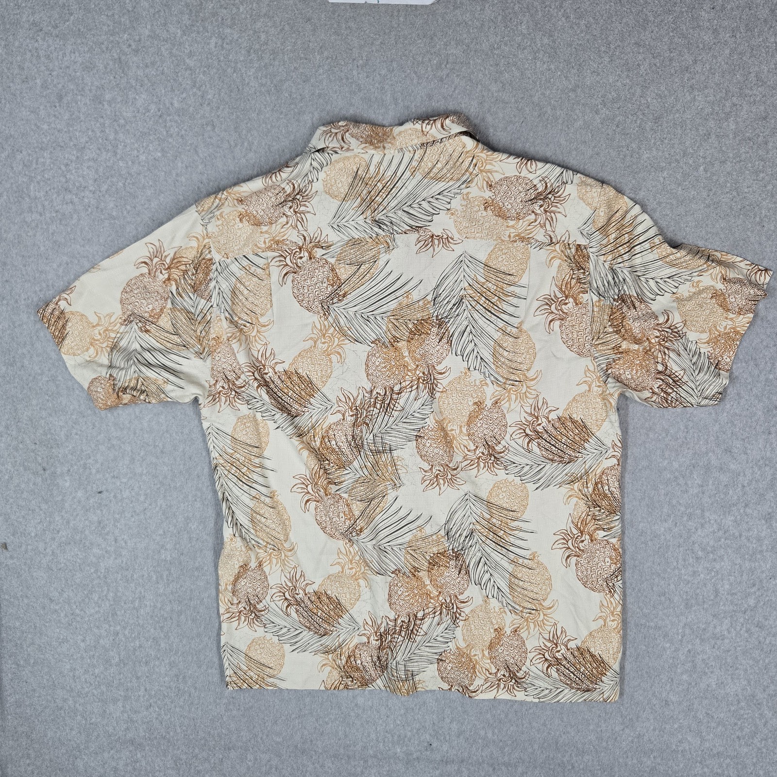 Tommy Bahama Men Button Up Shirt L Beige Pineapple Print 100% Silk Hawaiian