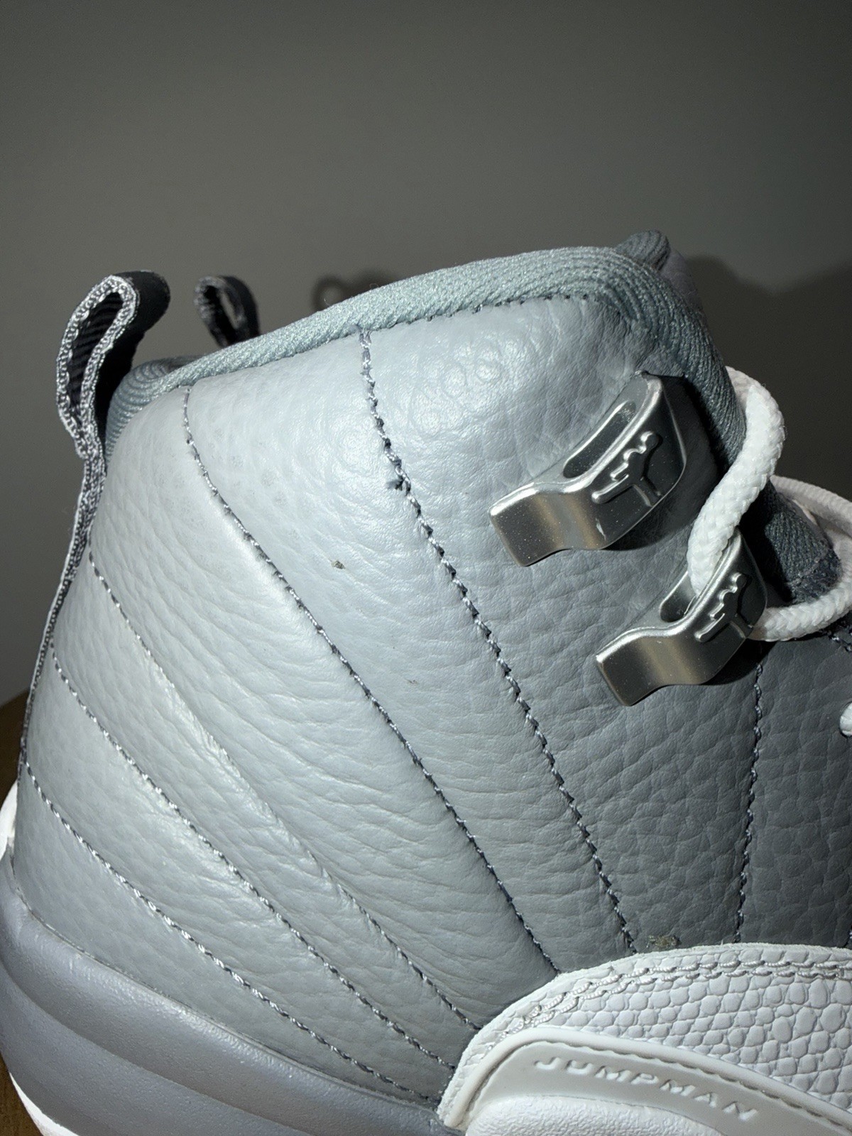 JORDAN 12 Retro Stealth 2022 Youth Size 6
