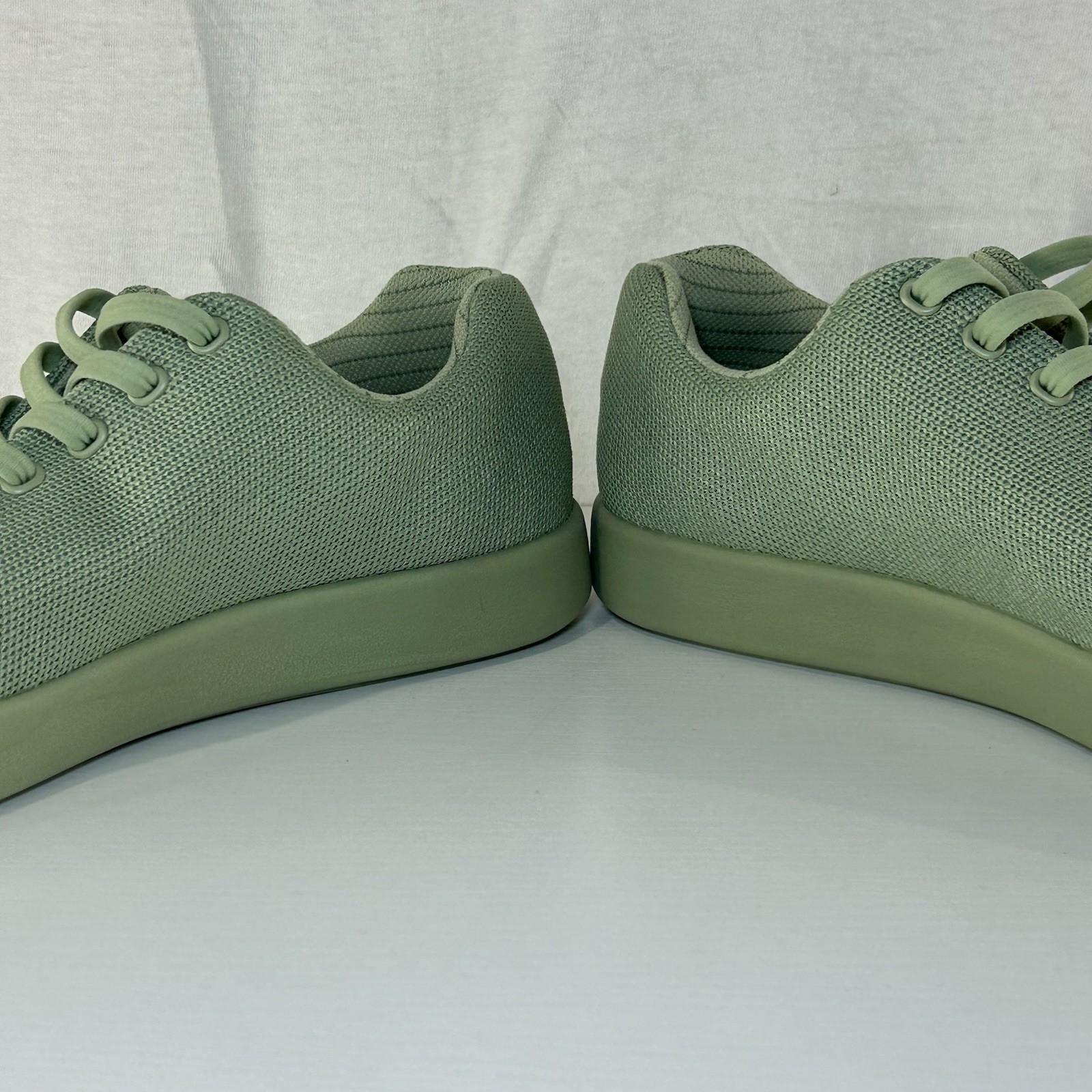 ATOMs Model 000 Walking Shoes Men US 8.75/ Women US 10.25 Olive Green Atoms