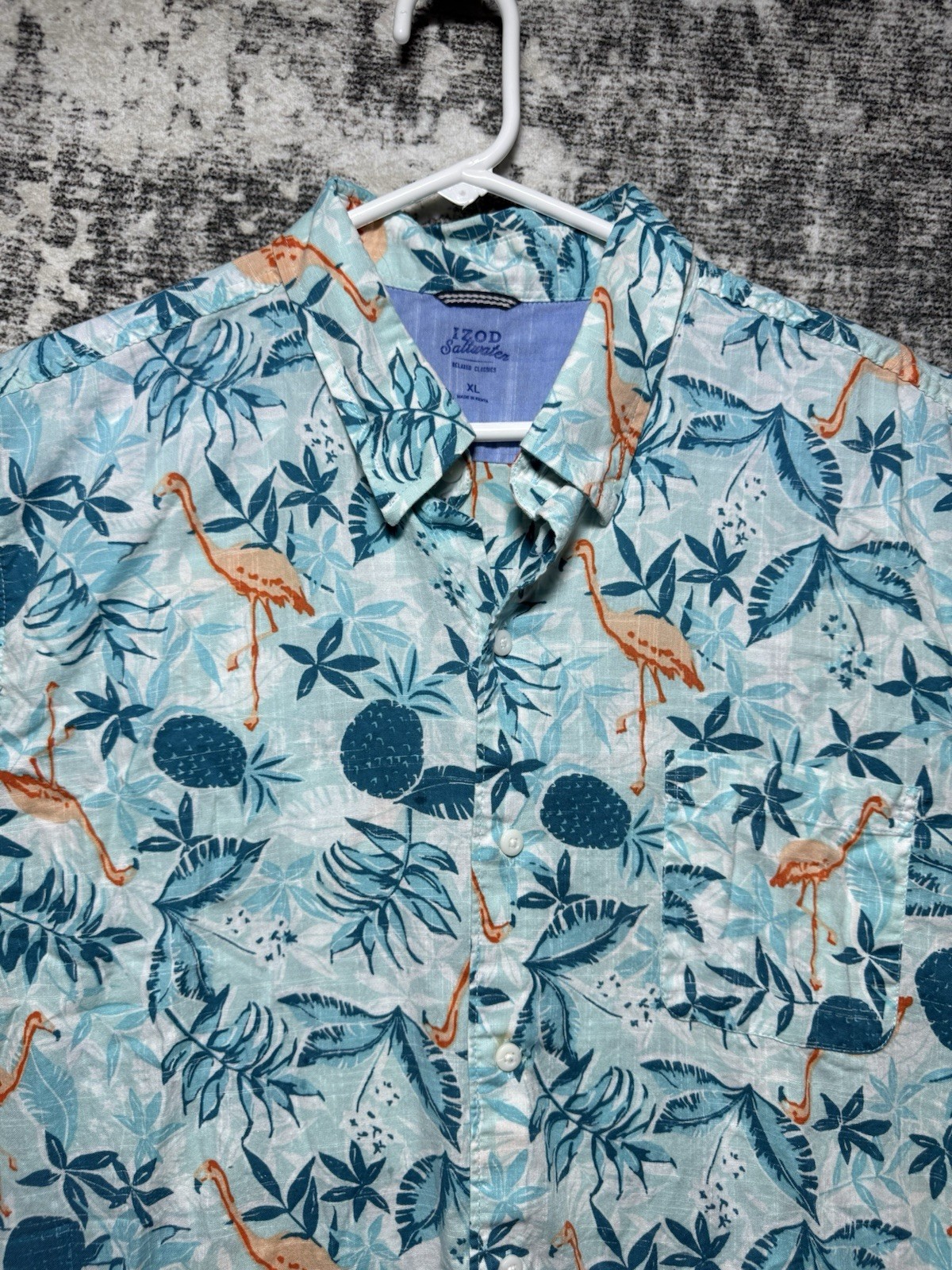 Izod Saltwater Button Down Shirt Mens XL Blue Floral Flamingo Aloha Hawaiian