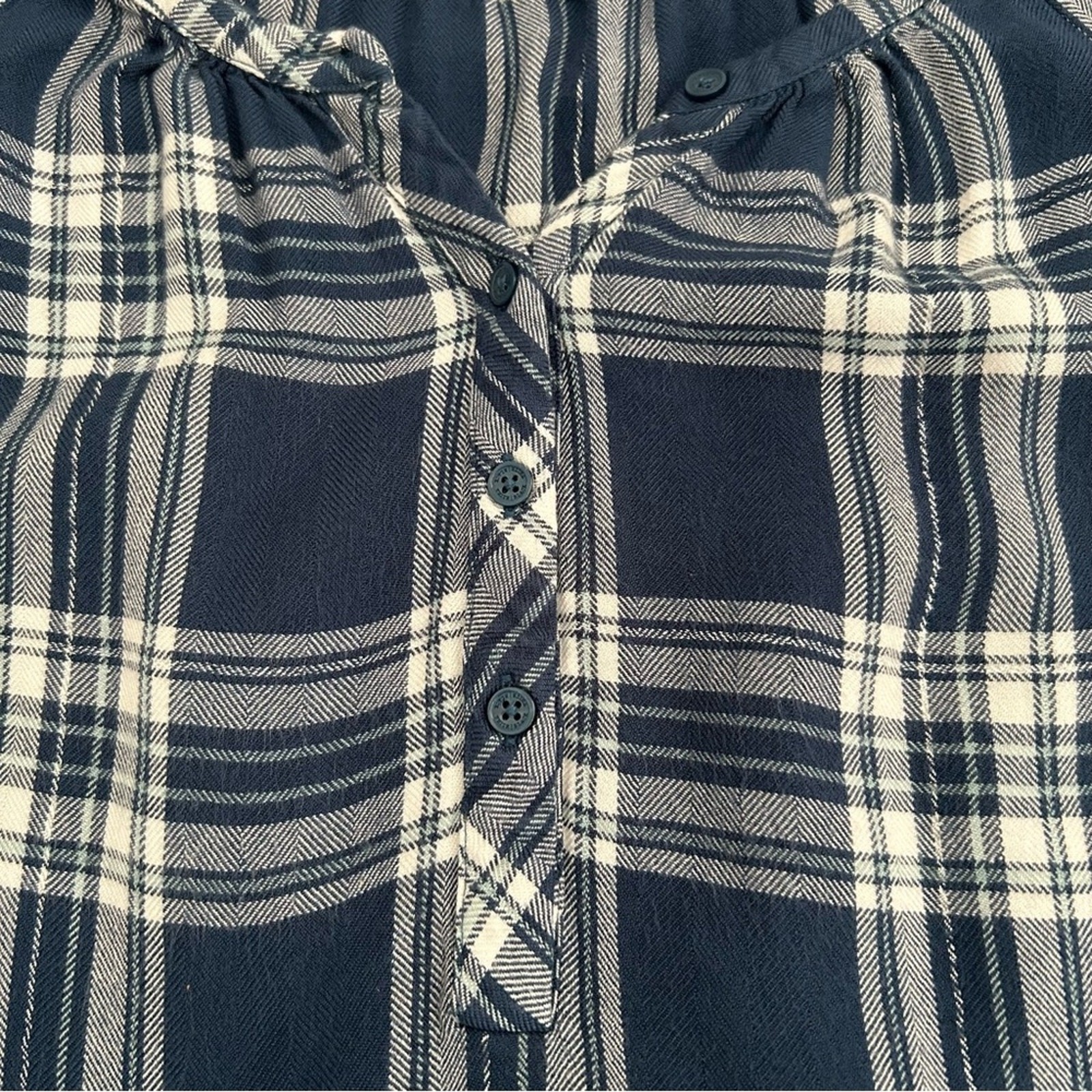 White House Black Market Size 6 Blue, White, Silver Plaid Bow Sleeve Blouse