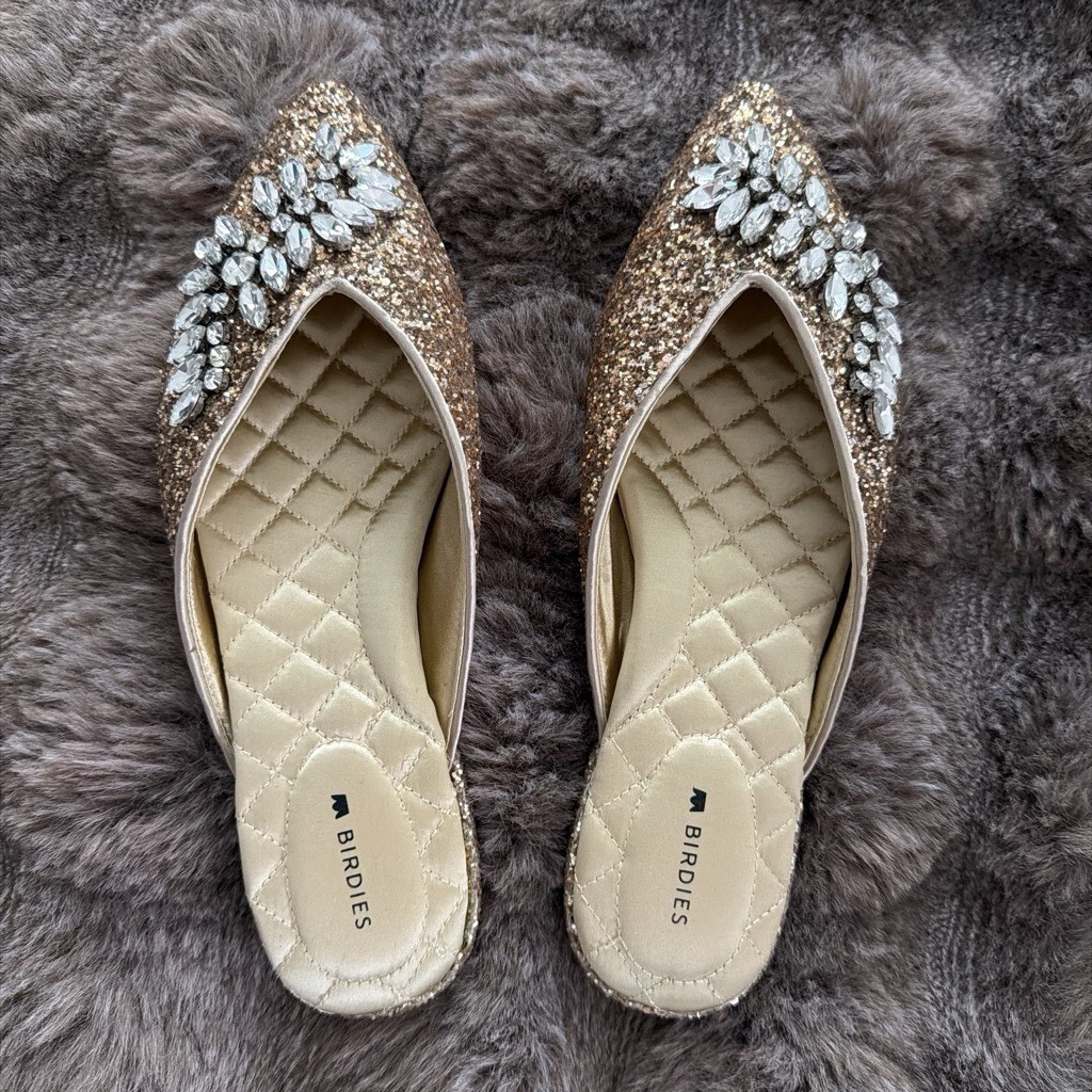 Women’s Birdies The Swan Mule NIB Size 7 Sparkly Gold With Crystal Detail