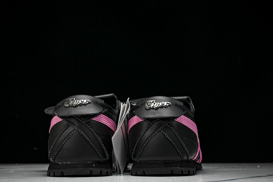 Onits*ka Tiger Mexico 66 Golf Black Dragon Fruit 1183C557-001 Unisex Size 4-11