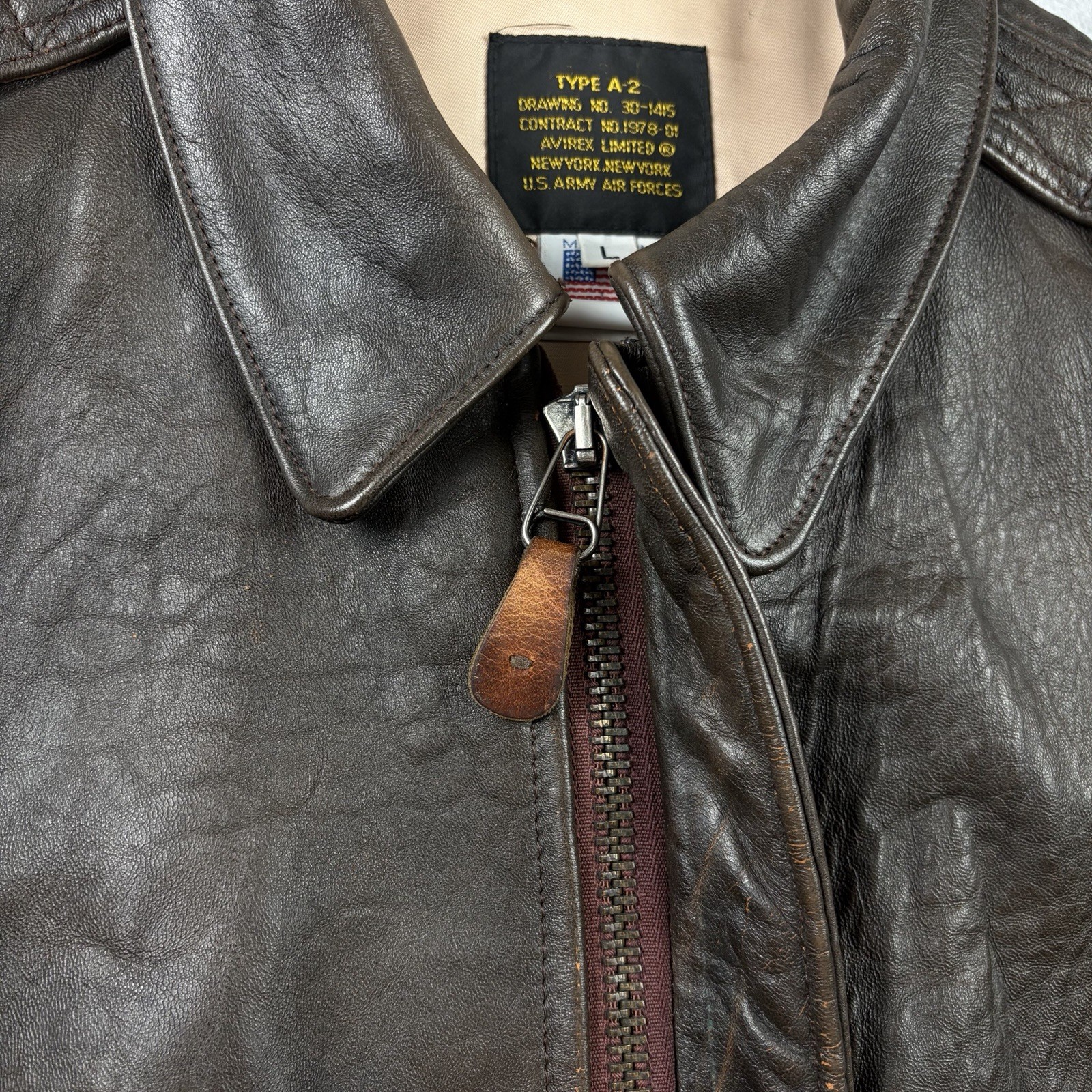 Vintage Avirex A2 Jacket Mens Large Brown Leather Flight Bomber USAF Pinup Flag