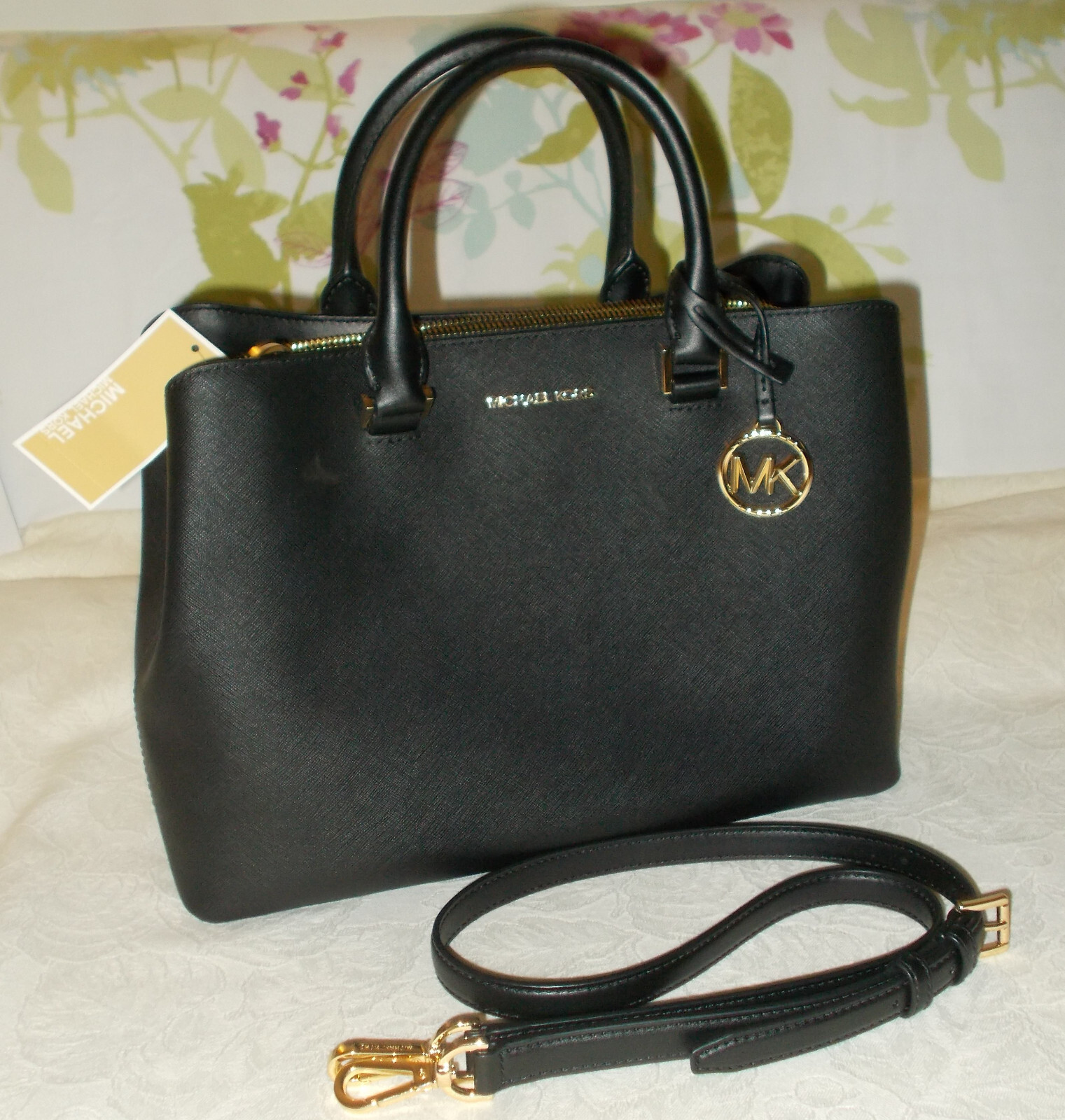 NWT MICHAEL KORS Savannah Large Satchel in Black Saffiano Leather