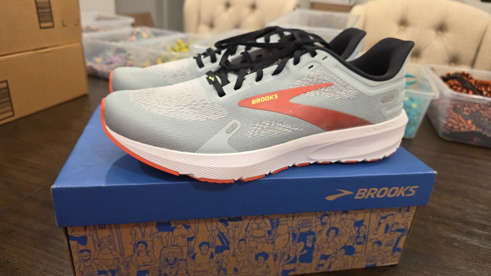 Brooks Launch 9 Running Shoes Men’s Size 12 US New In Box Light Green/Red – NS9
