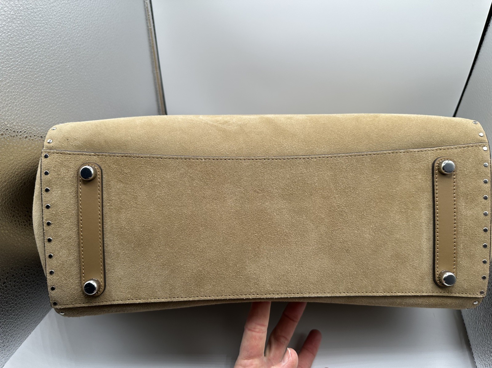 COACH Rogue 39 w/ Silver hardware & Peanut Suede CU750