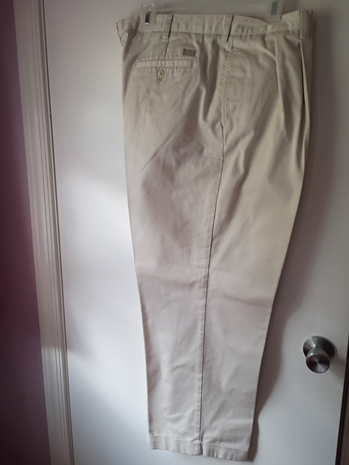 IZOD AMERICAN CHINO MENS KHAKI 42X30 PANTS WITH CUFF AND PLEATS