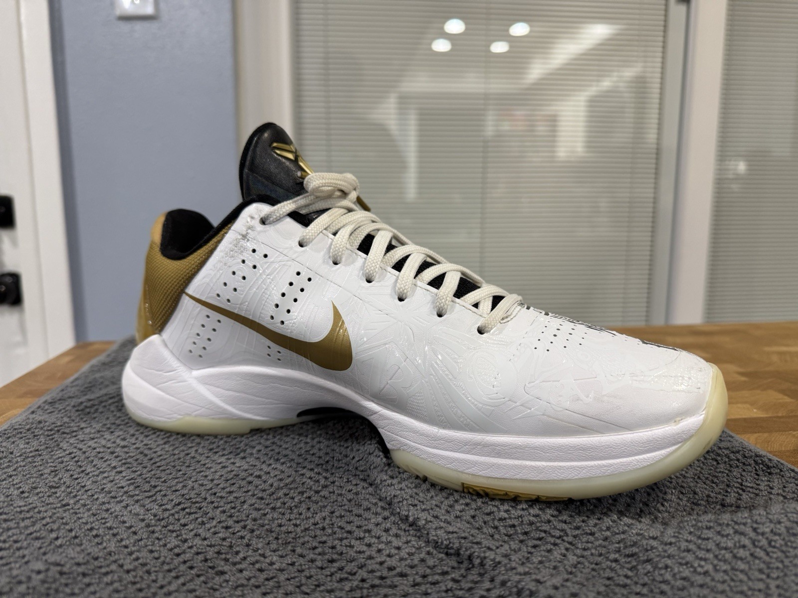 Nike Zoom Kobe 5 Protro Big Stage White/Metallic Gold/Black CT8014-100 2020