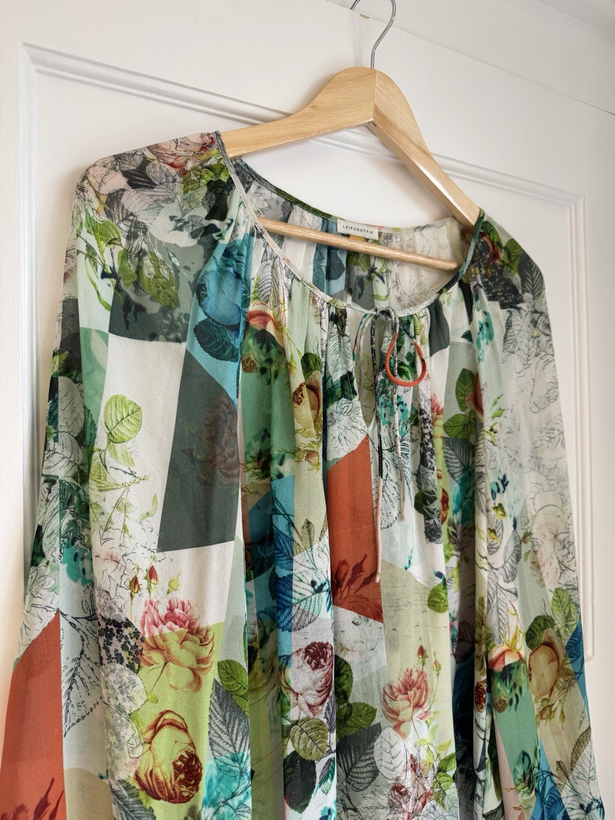 ANTHROPOLOGIE LEIFSDOTTIR Blouse UK8-10 100% Silk Floral Sketch Print Spring