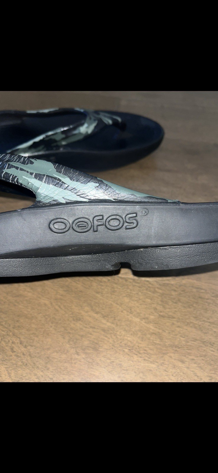 Oofos OOlala Thong Limited Women’s Size 11 Black Camo Thong / Recovery Sandals