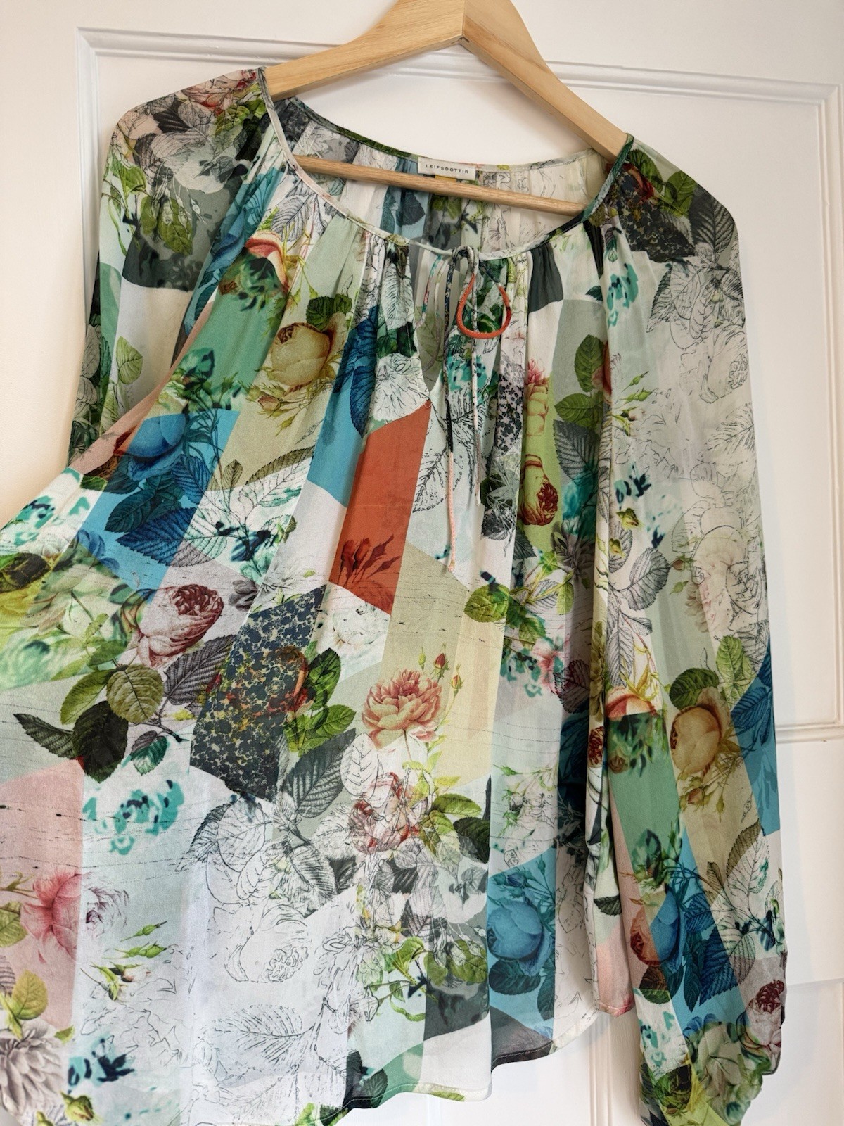 ANTHROPOLOGIE LEIFSDOTTIR Blouse UK8-10 100% Silk Floral Sketch Print Spring