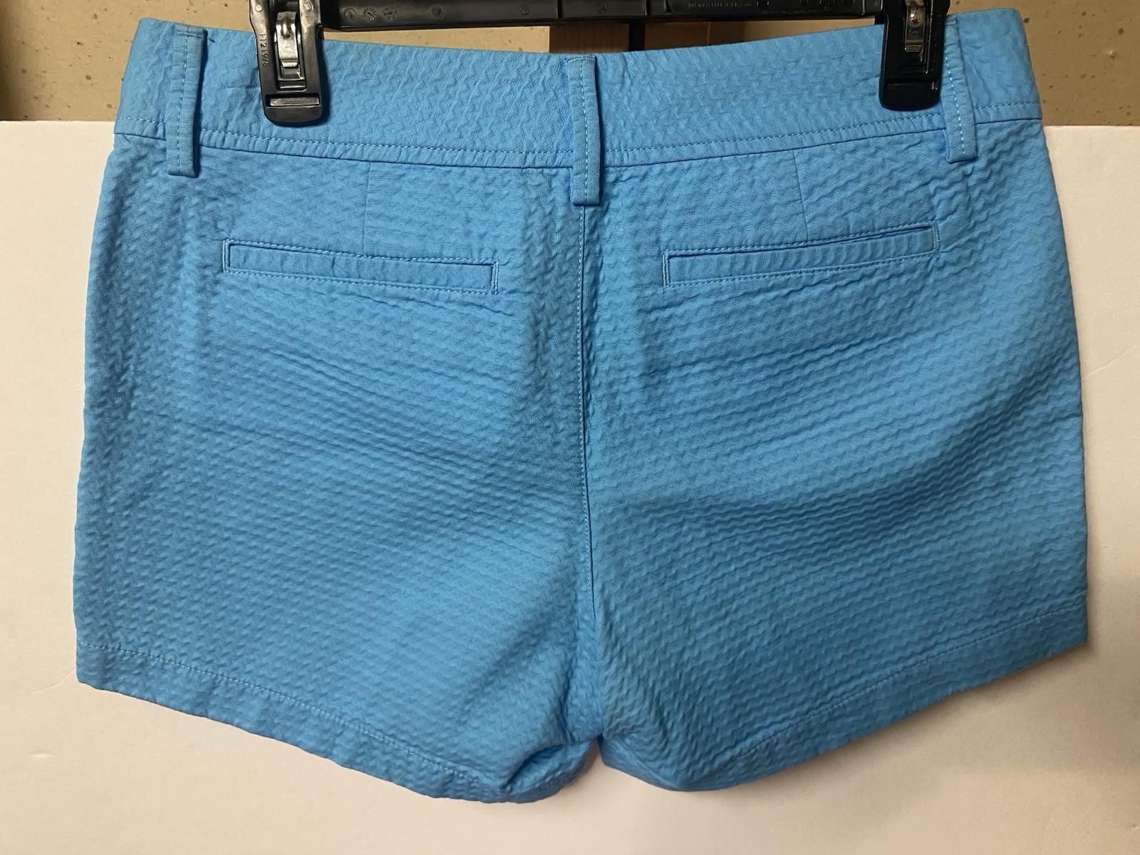 Lilly Pulitzer Callahan Women’s Blue Seersucker Cotton Chino Shorts Size 6