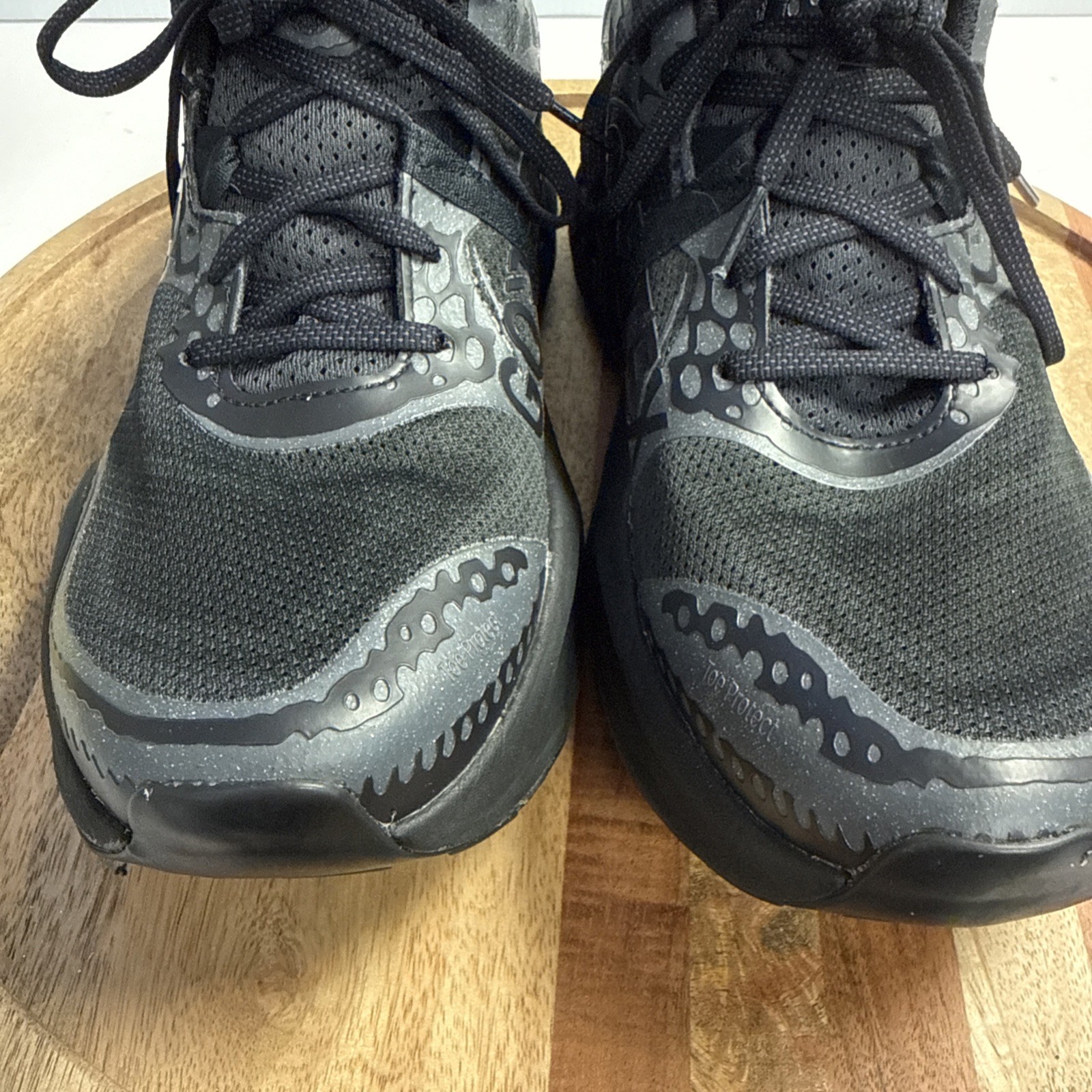New Balance Fresh Foam X Hierro v8 GORE-TEX Trail Running Shoe Mens Sz 9.5 Black