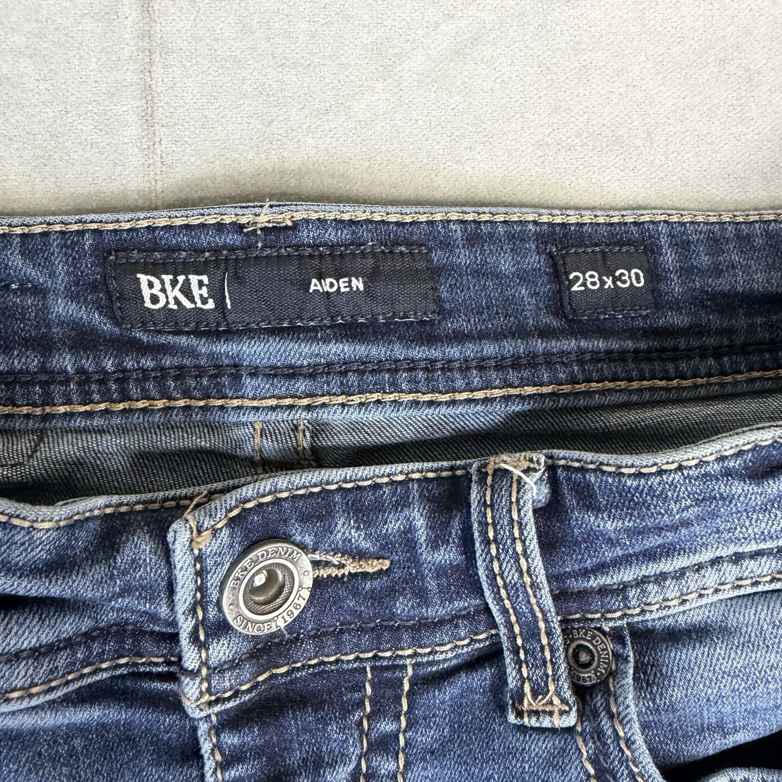 BKE Aiden Jeans Men’s 28×30 Blue Bootcut Dark Wash Western Buckle Stretch Denim