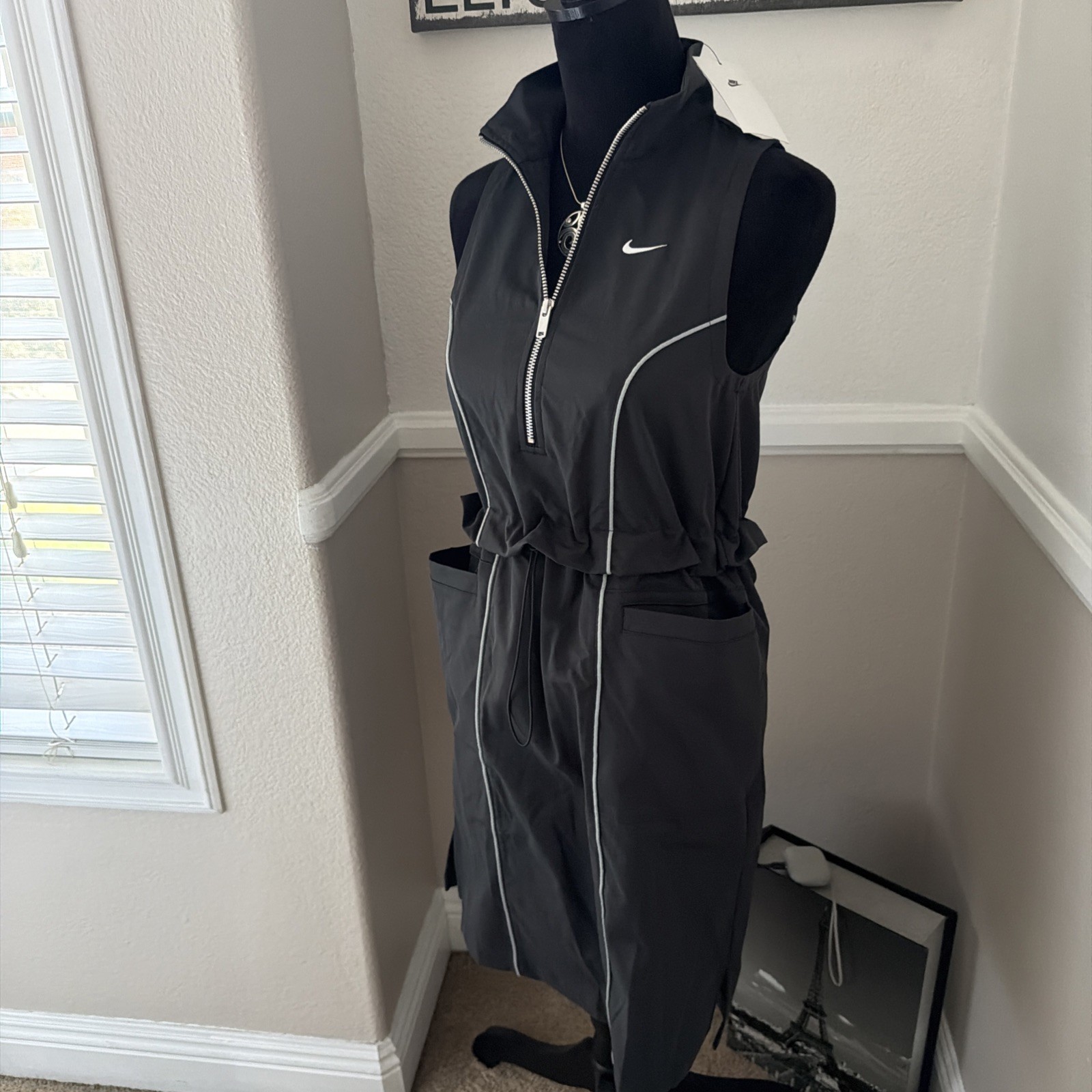 NWT NIKE Street Sleeveless Active Dress Zip Front Above Knee Black Small 4-6 $80