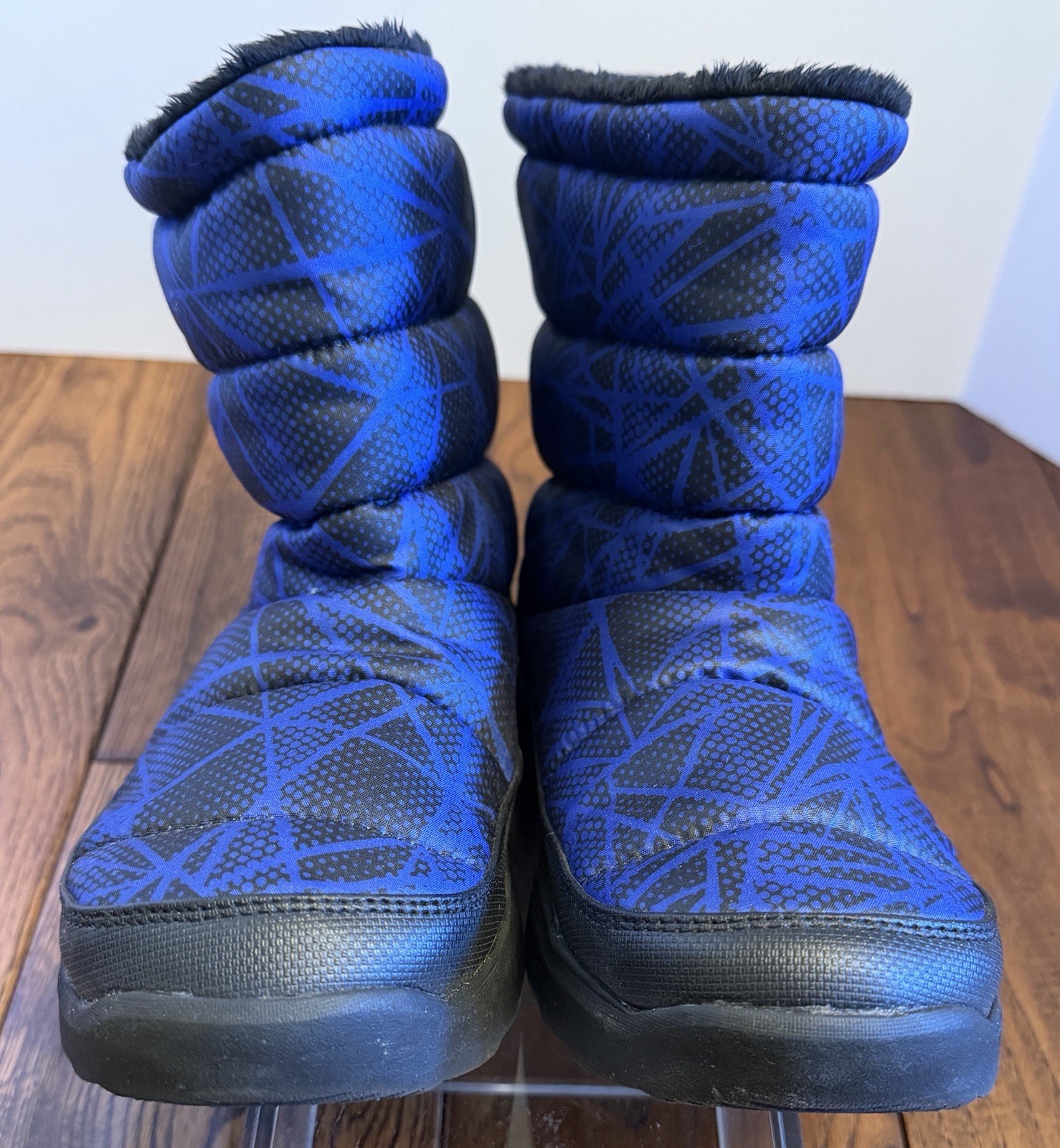 Size 9 M Kohl’s Tek Gear Snow Moon Boots Blue Nylon & Faux Fur Lining Excellent