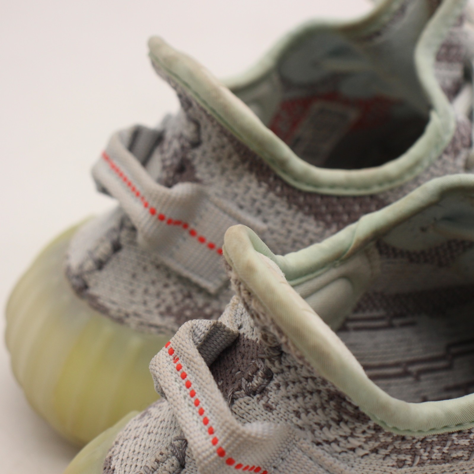 Adidas Yeezy Boost 350 V2 Blue Tint Men’s Size 7 Low Athletic Sneakers B37571