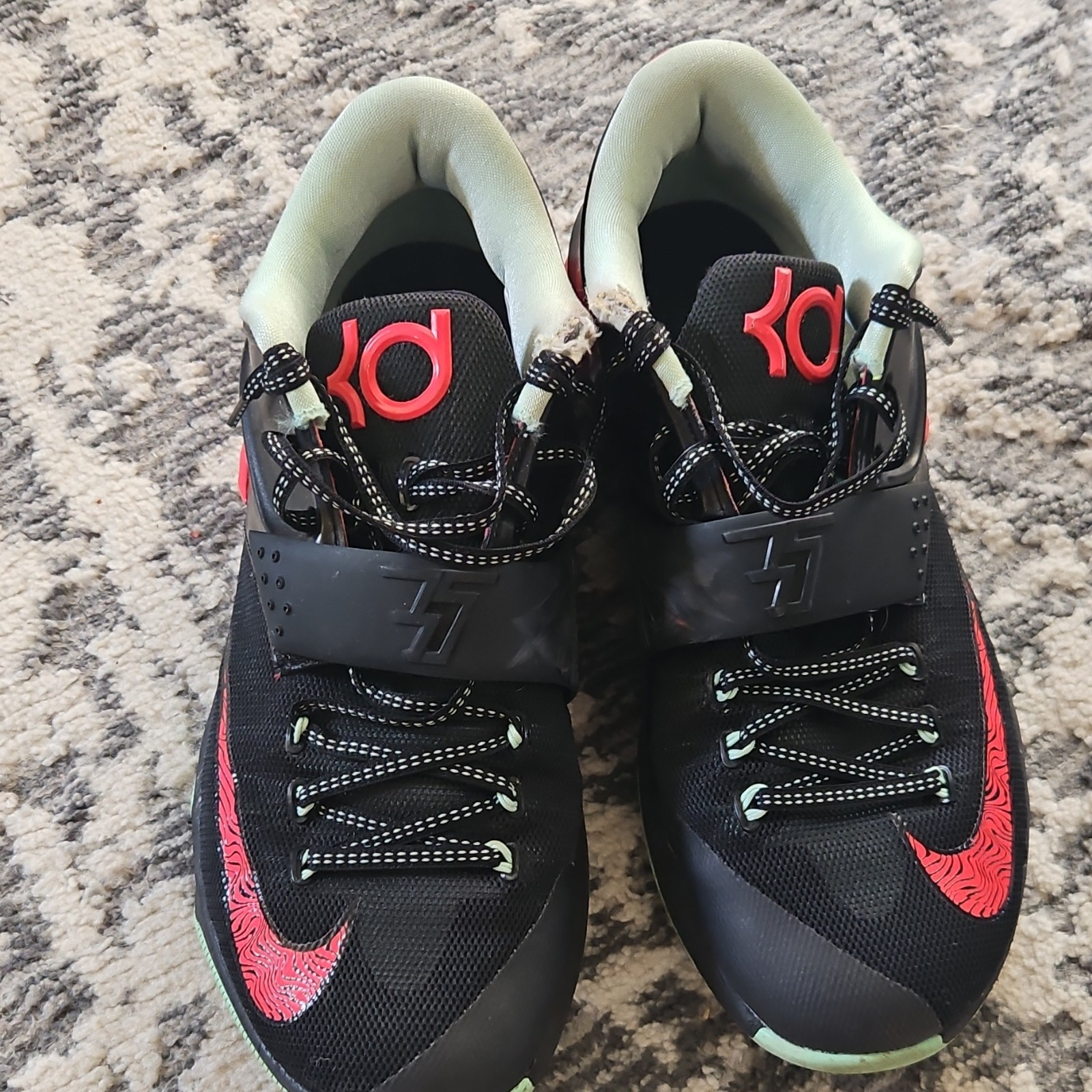 Nike KD 7 Black Red Green Basketball Sneakers Mesh Upper Rubber Outsole