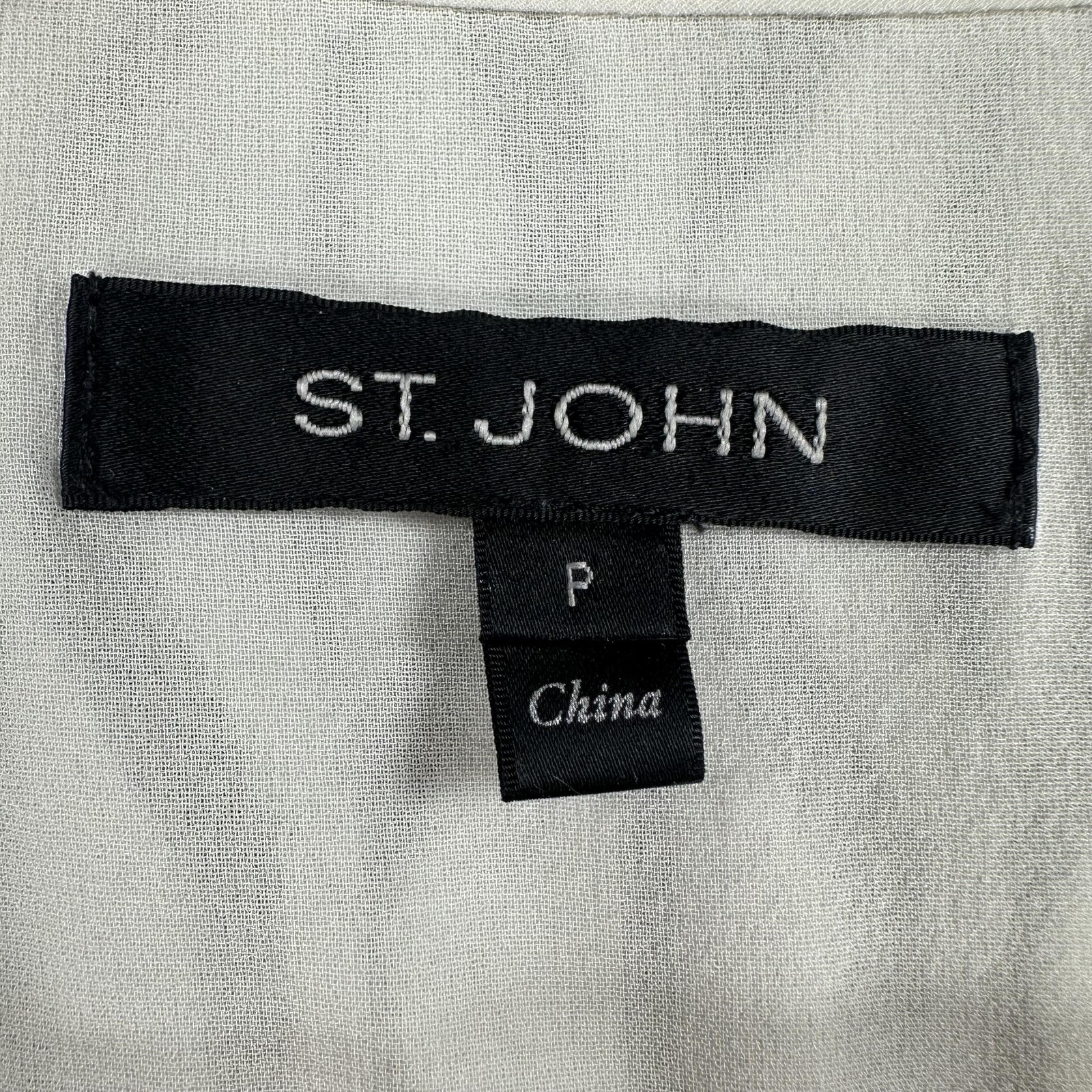 St. John Tunic Top Womens Petite P White Geometric Button Front Sleeveless