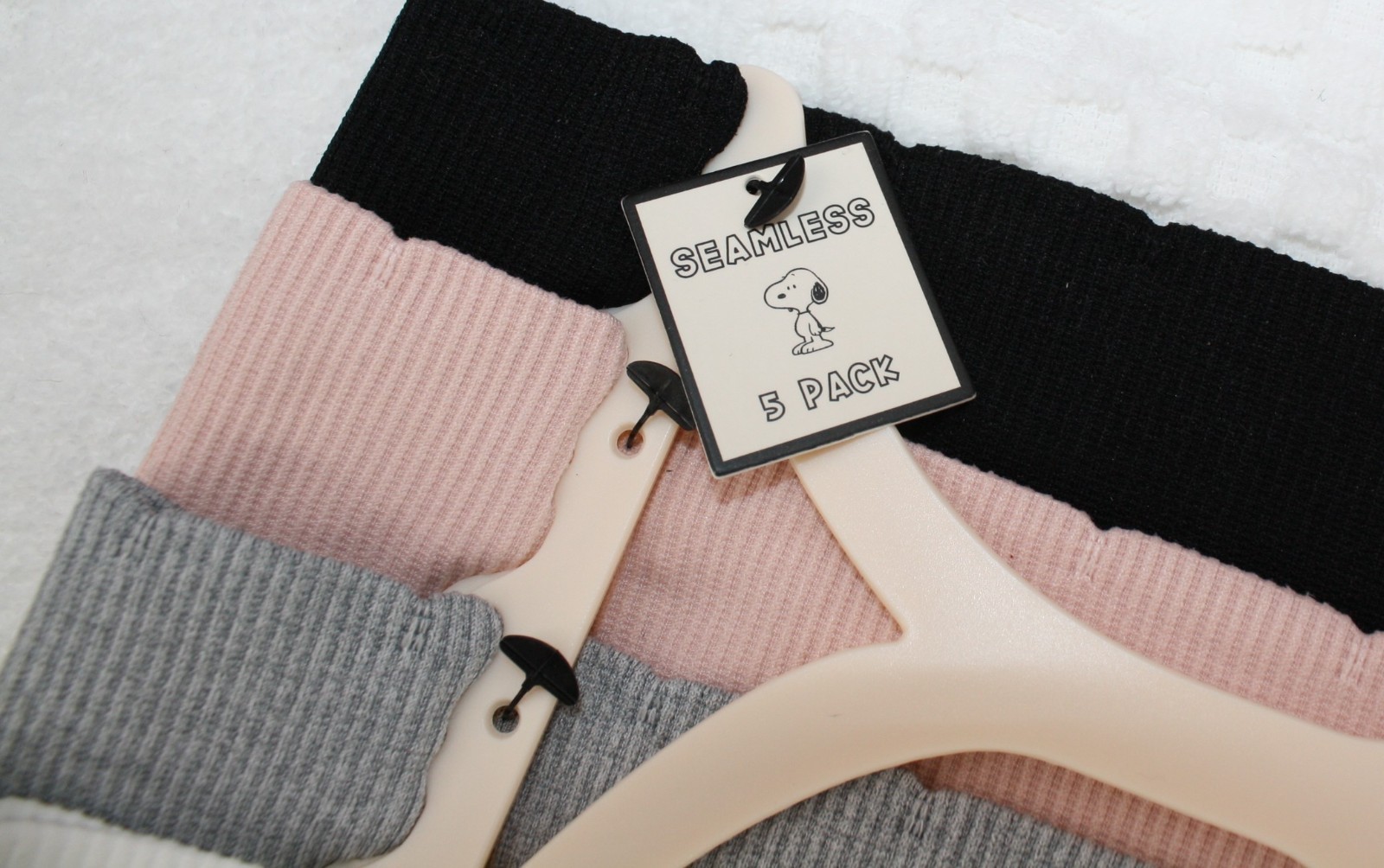 NWT set of 5 PEANUTS SNOOPY seamless ribbed panties BLUE WHITE BLACK GRAY embro