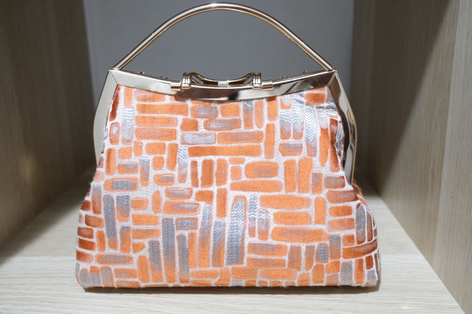 Elegant Handmade Evening Bag Gold Tone Chain Orange Pattern Handbag
