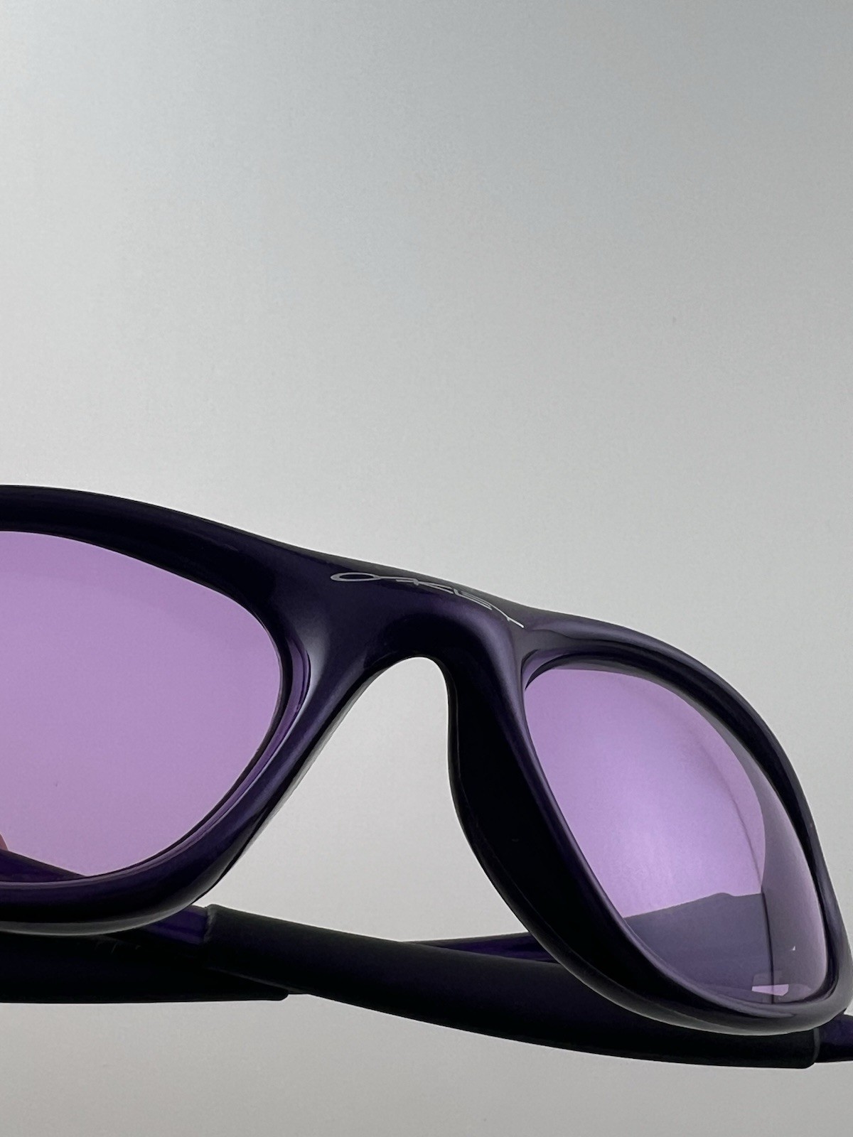 Oakley Minute 1.0 Violet Purple Frame Violet Lens+Box 04-090 Silver Icons XX NEW