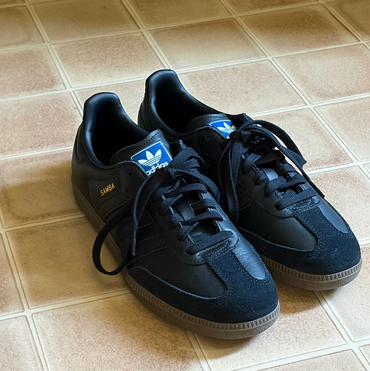 SAMBA OG SHOES Core Black / Core Black / Gum, M 7 / W 8