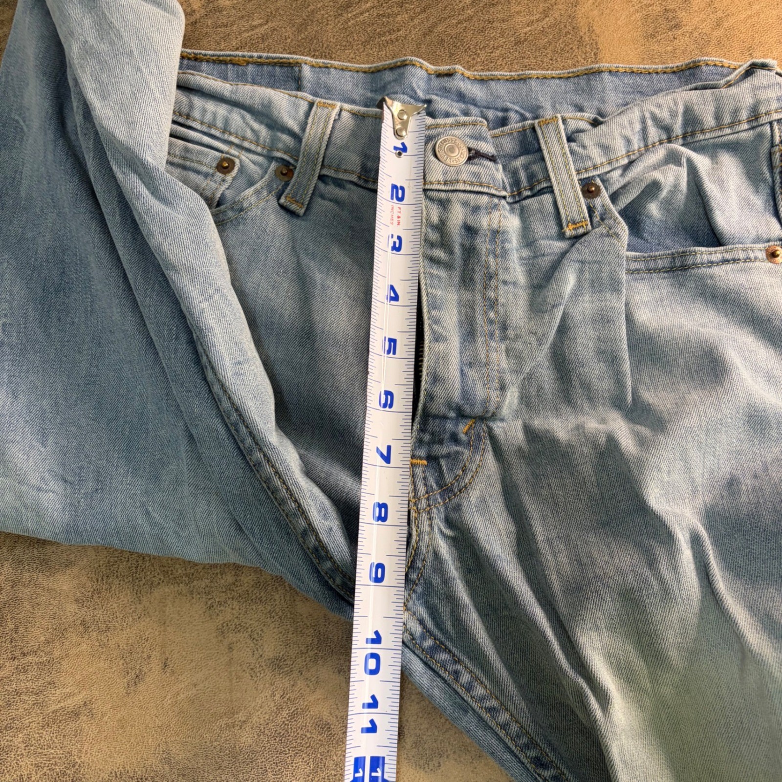 Levi’s 513 Slim Straight Jeans Mens 30×30 Light Wash Blue Denim 08513-0375
