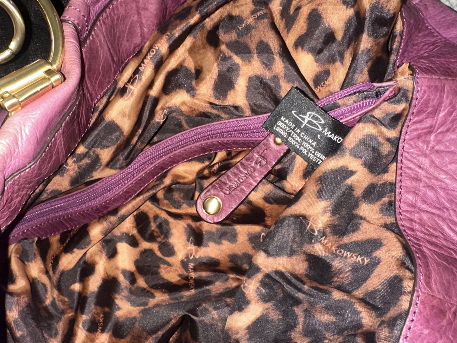 Y2K Makowski Purple leather handbag with gold hardware and ring detail