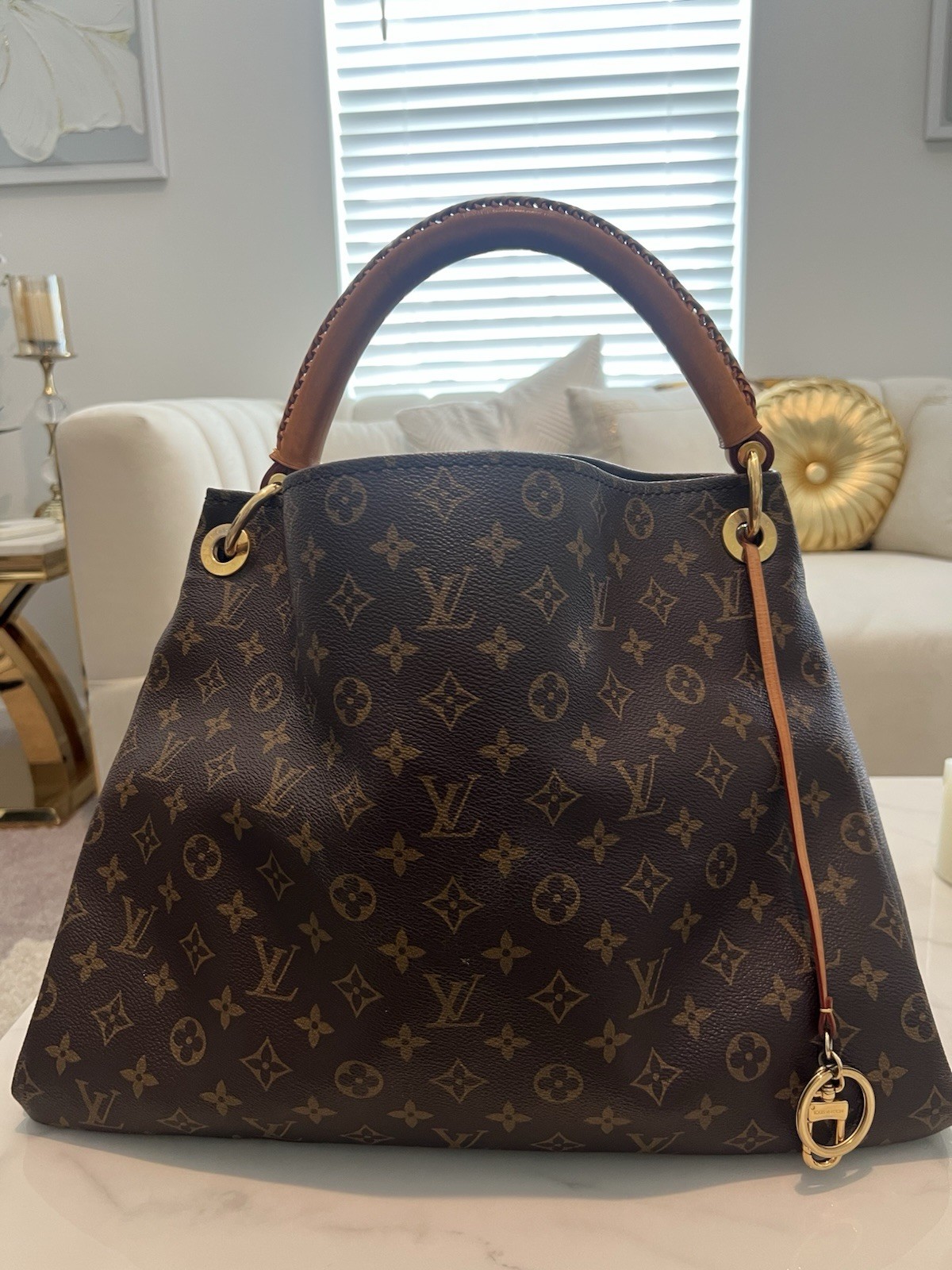 LOUIS VUITTON Artsy MM Bag | Monogram Canvas | Shoulder Bag | 100% Authentic