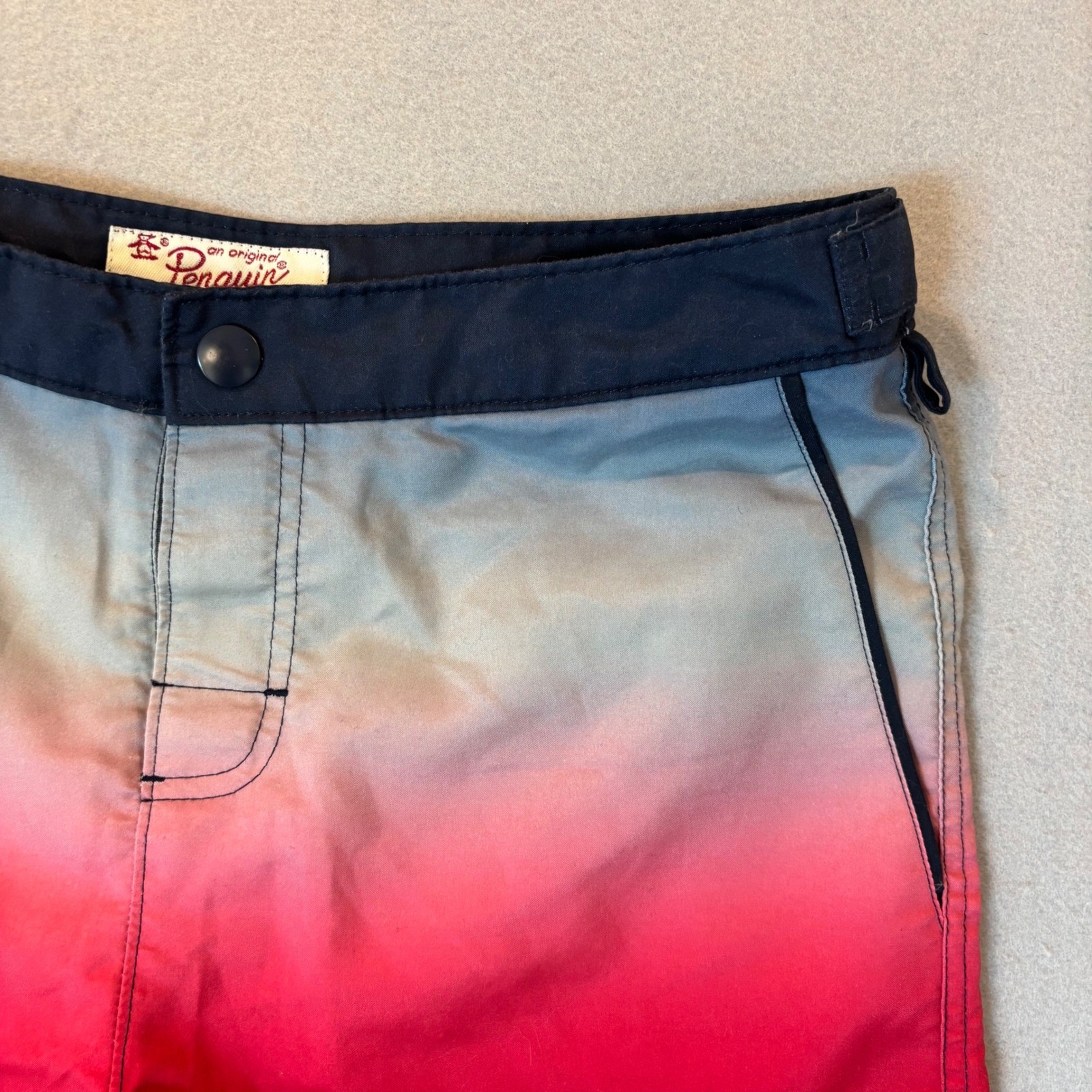 Original Penguin Mens Ombre Sunset Board Shorts Red Blue Swim Trunks Size 30