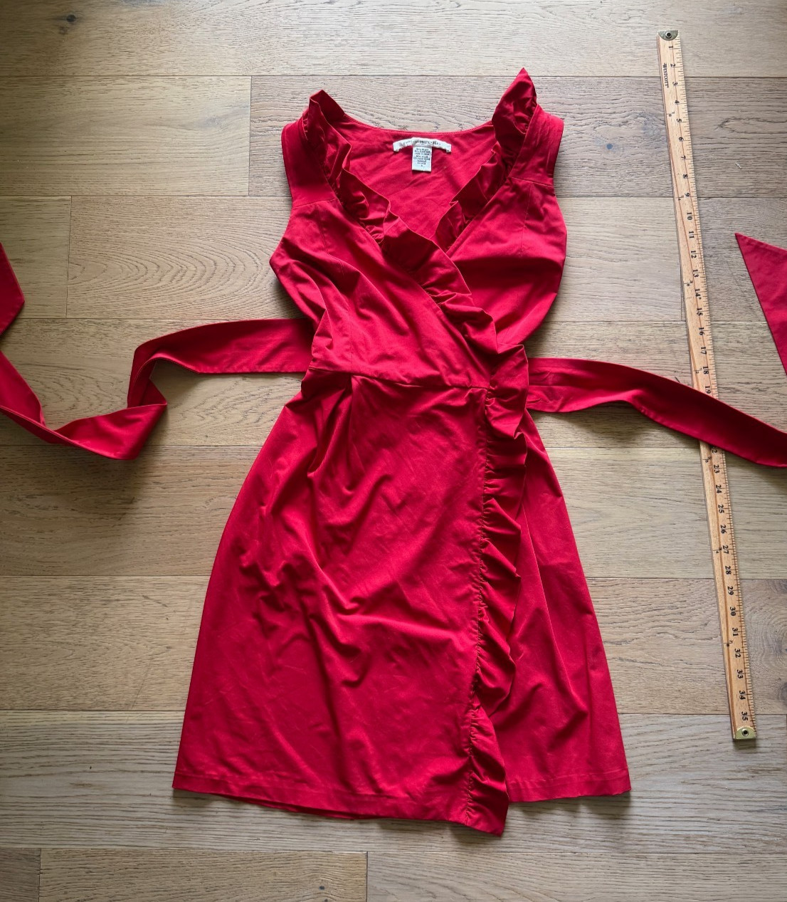 $368 Diane Von Furstenburg Ruffled Wrap Dress Size 4