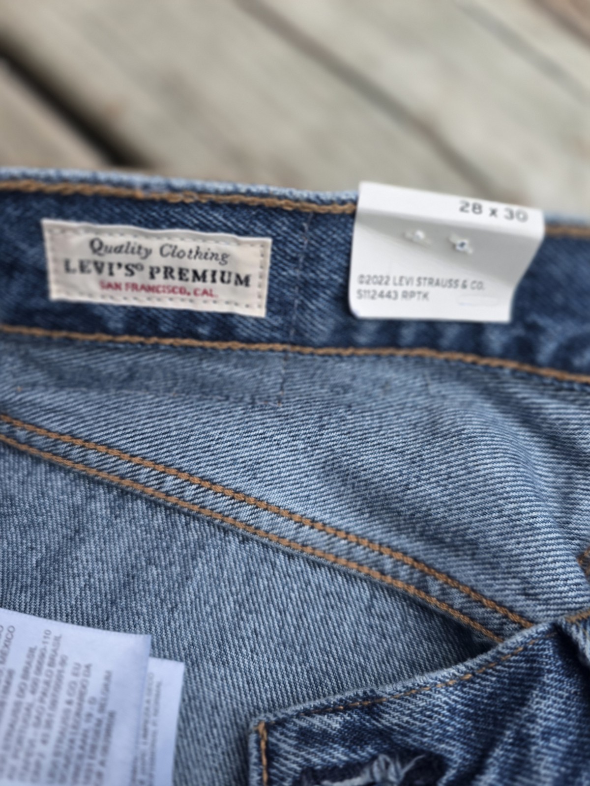 Levi’s 501 Premium Big E Reproduction Button Fly Men’s Jeans 28×30 With Tags
